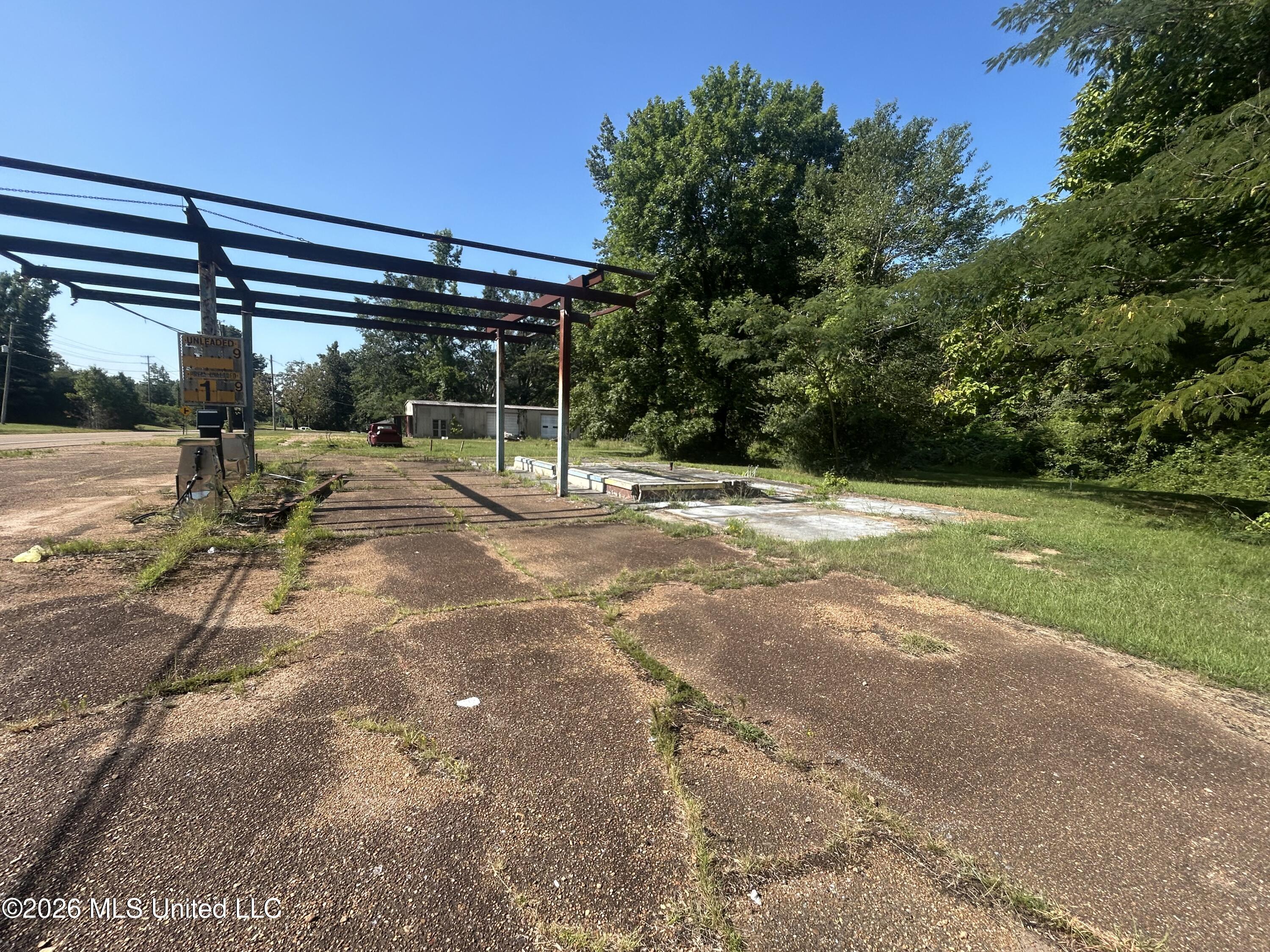 900 S Applegate Street Property Photo 7