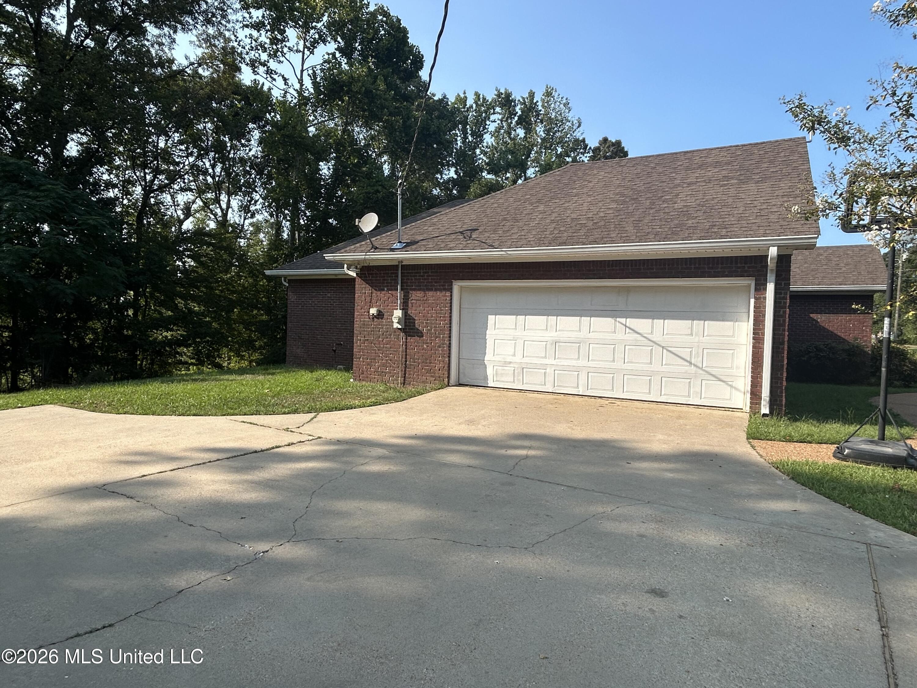195 County Road 370 Property Photo 2