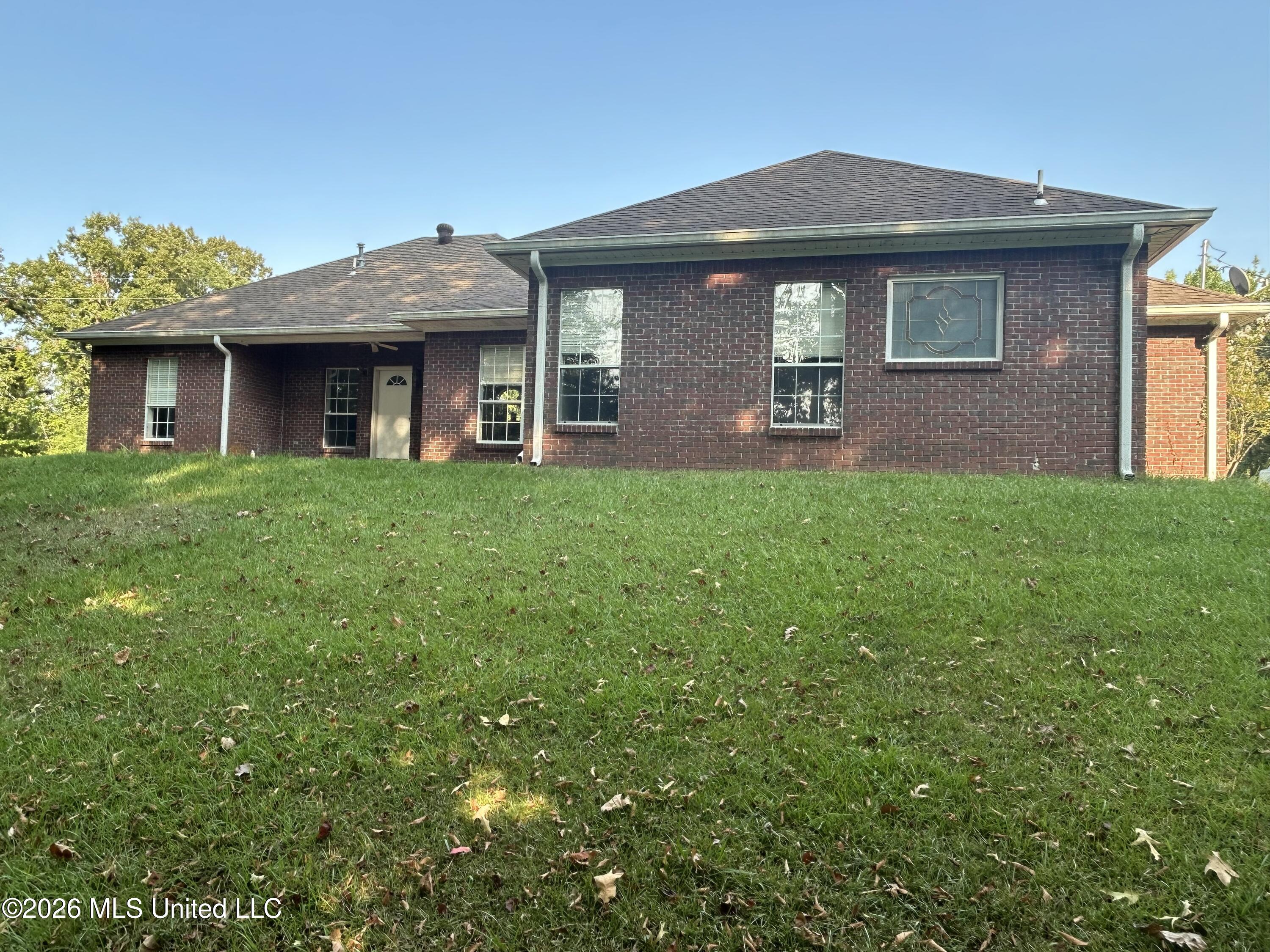 195 County Road 370 Property Photo 3