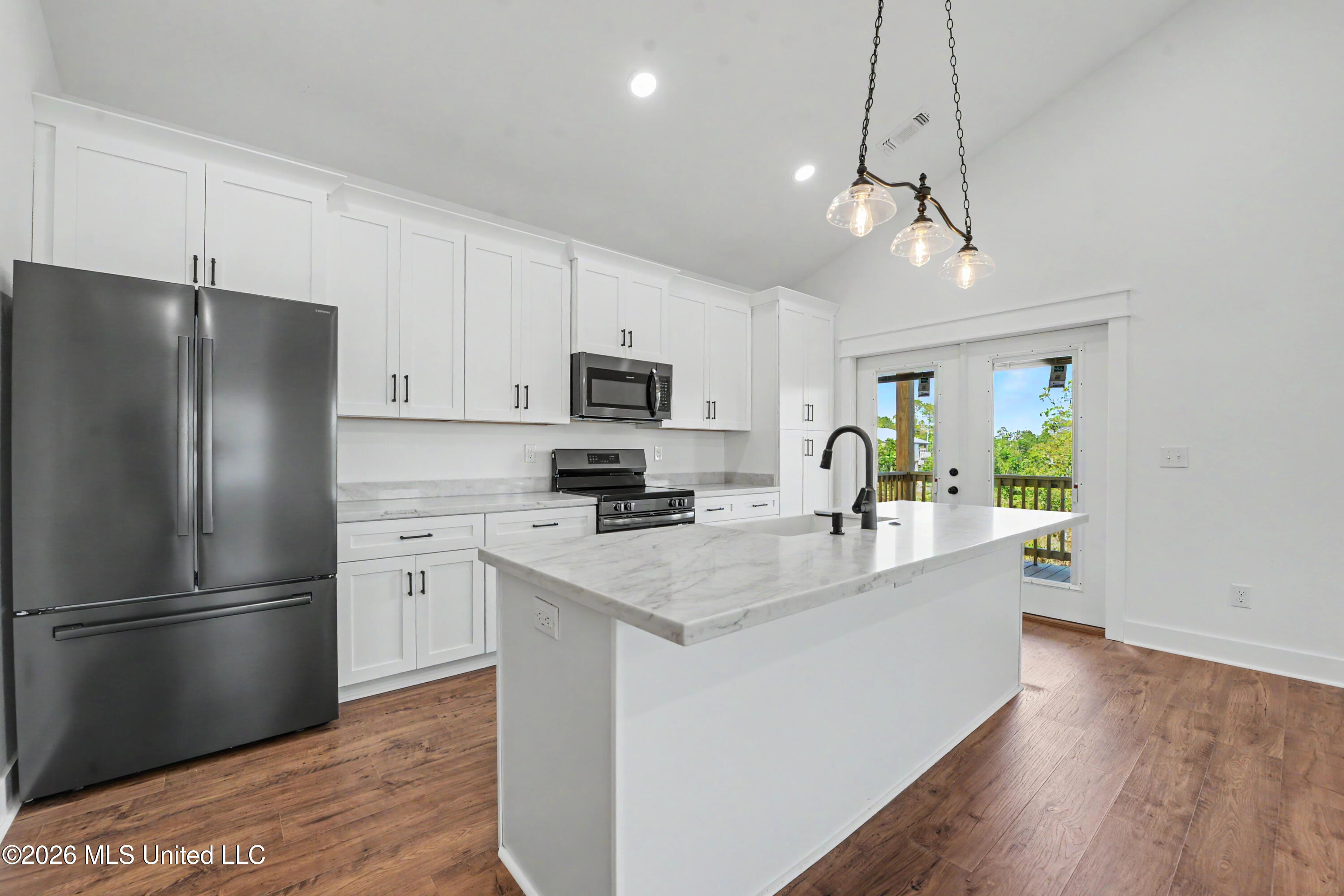 4082 Pennsylvania Street Property Photo 5