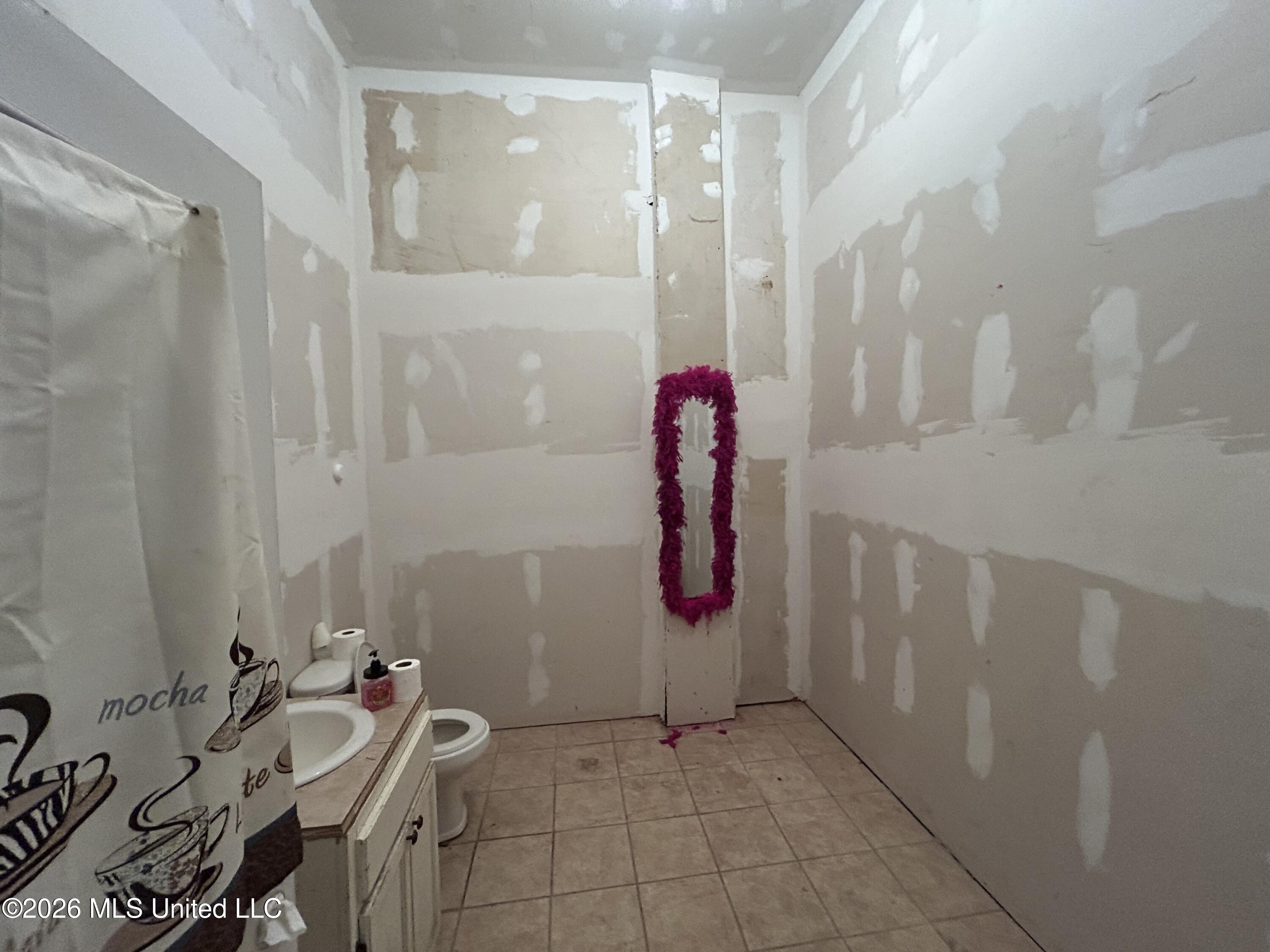 Greensboro Street Property Photo 21