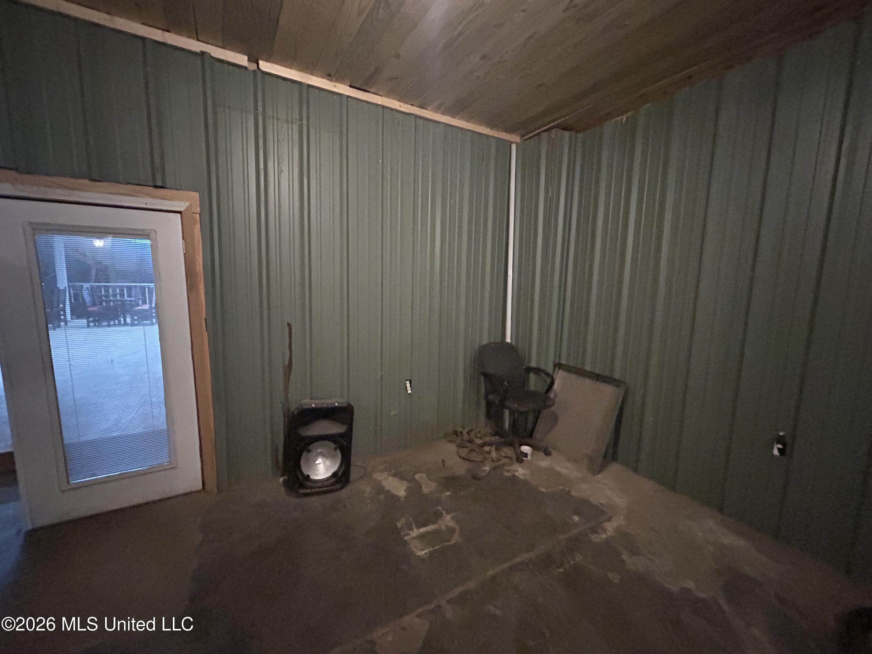 Greensboro Street Property Photo 26