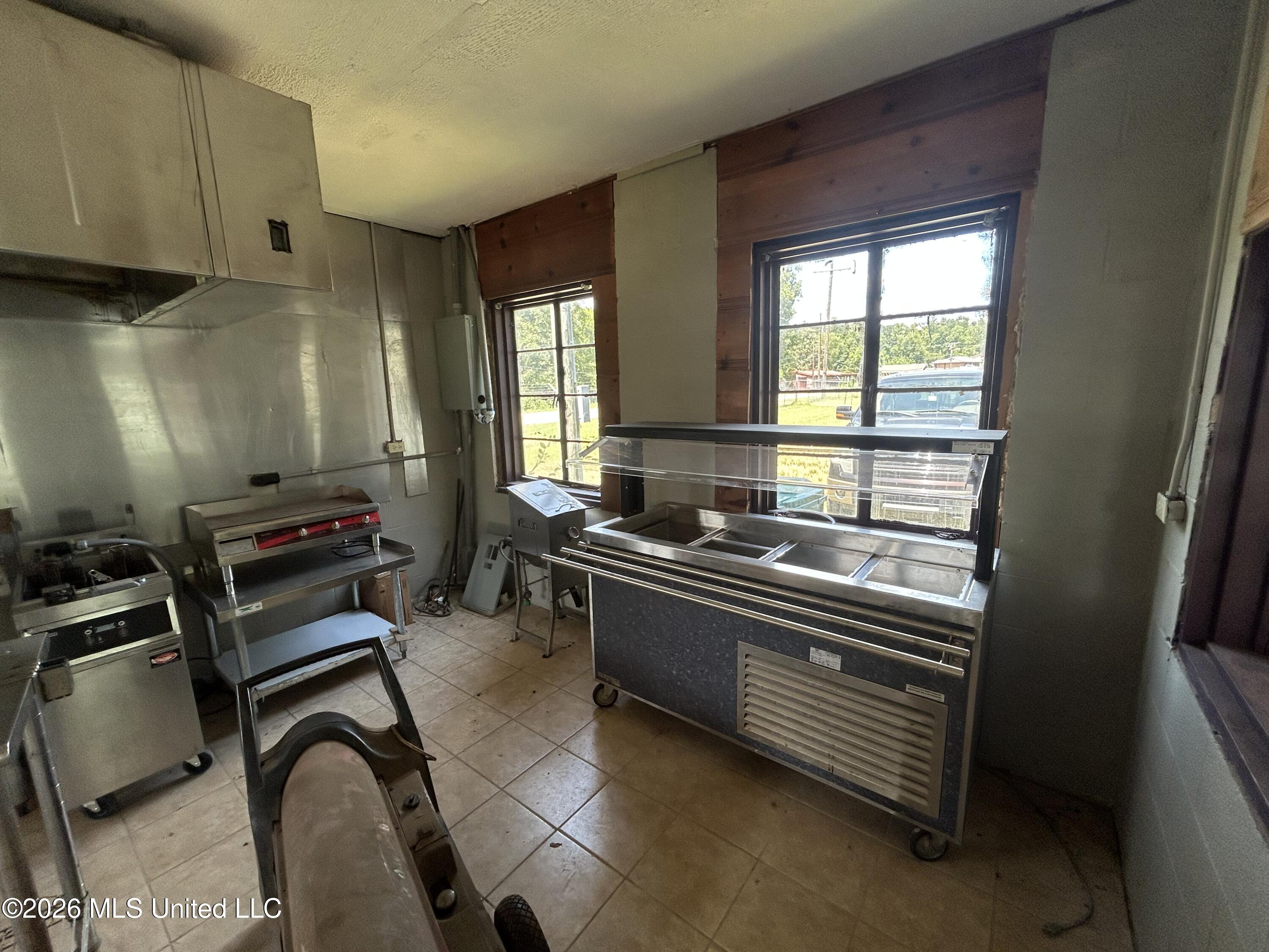 Greensboro Street Property Photo 34