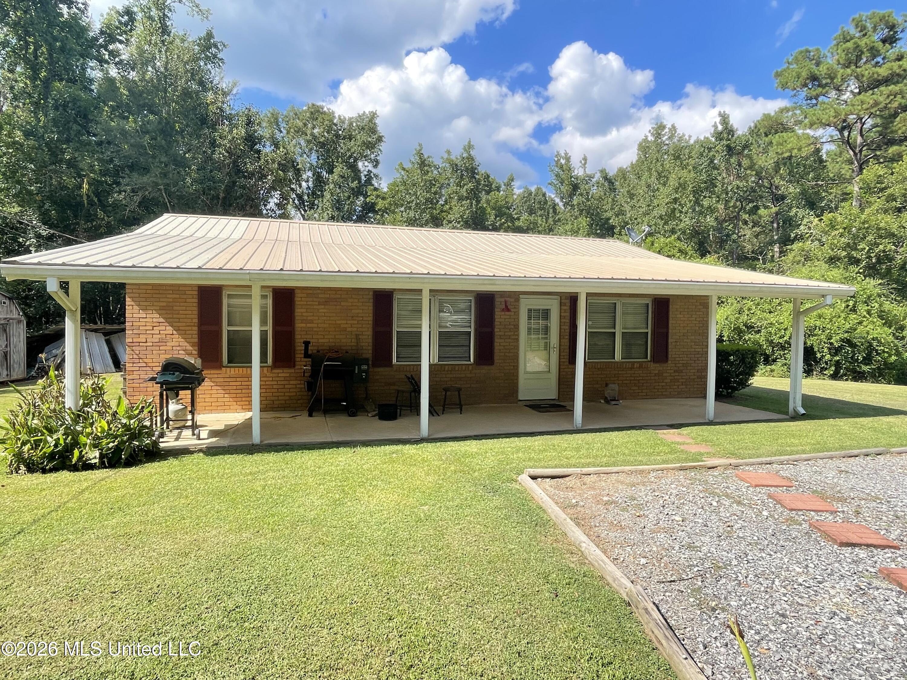 20 Sw Tandy Trail Property Photo 1