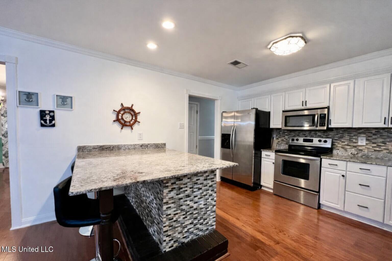 29129 J P Ladner Road Property Photo 12