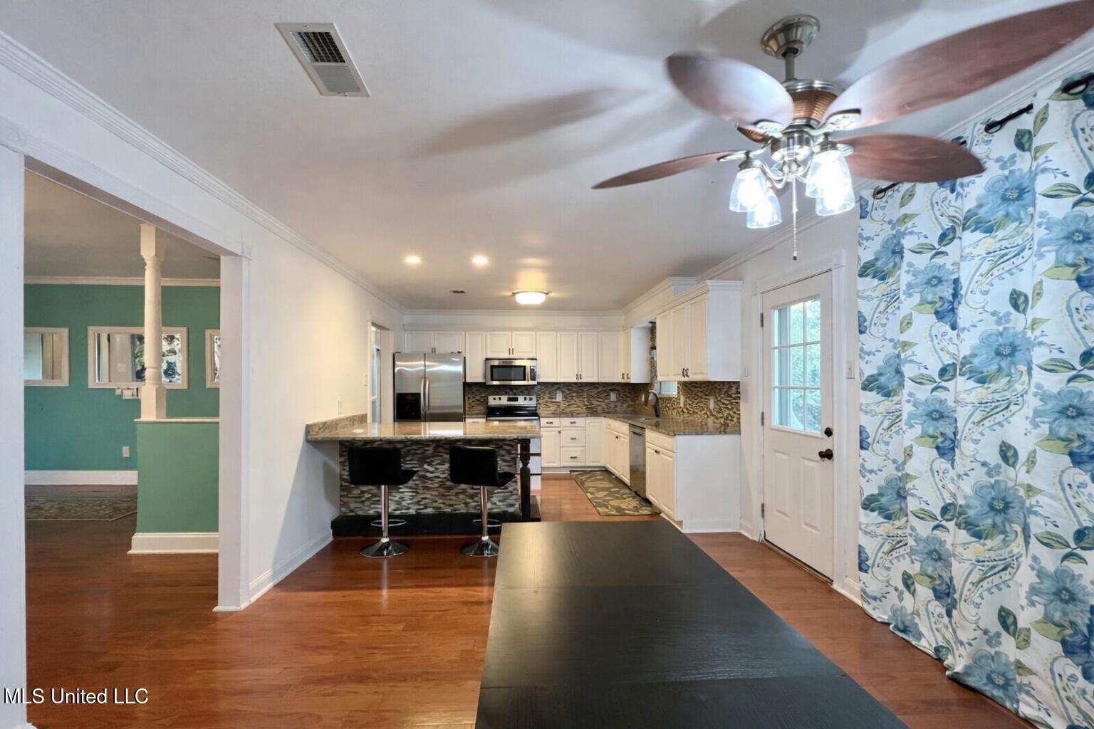29129 J P Ladner Road Property Photo 14