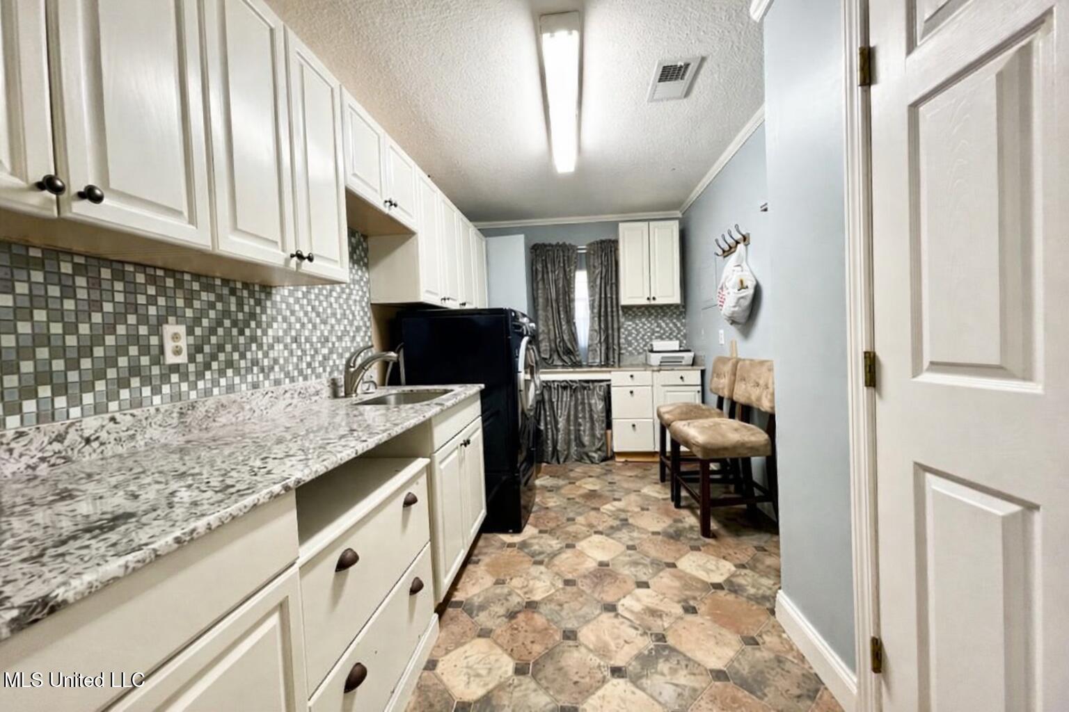 29129 J P Ladner Road Property Photo 19
