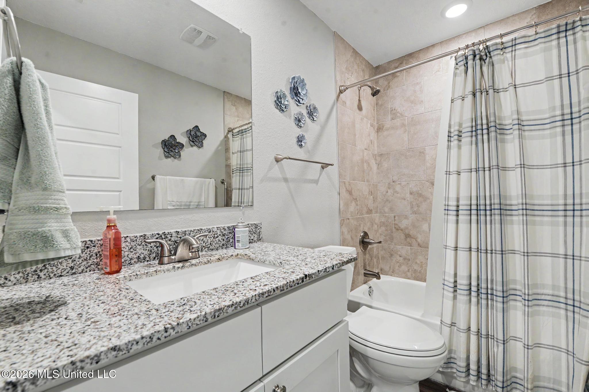 28 Cascade Cove Property Photo 18