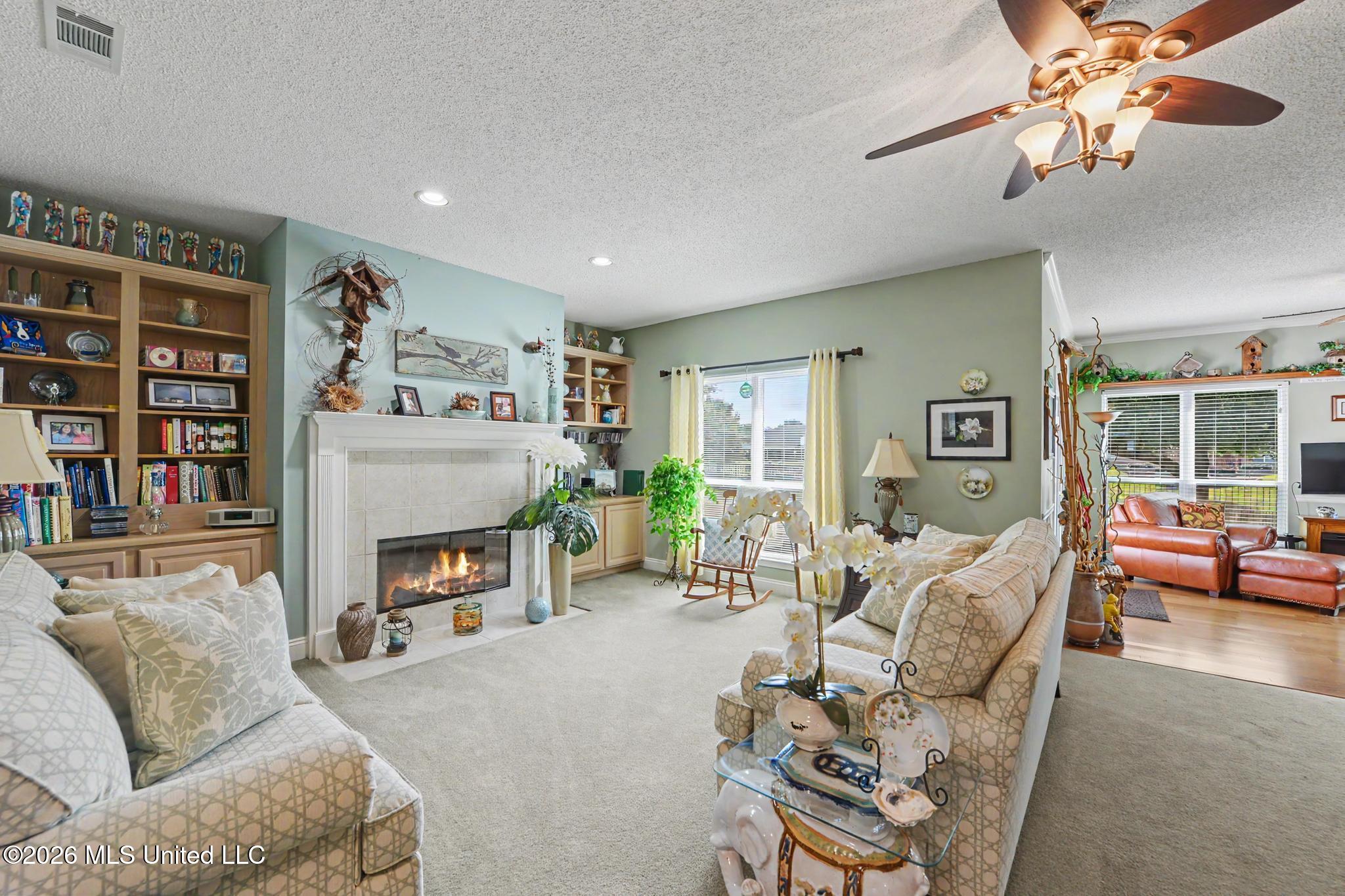 13430 Watersedge Way Property Photo 5