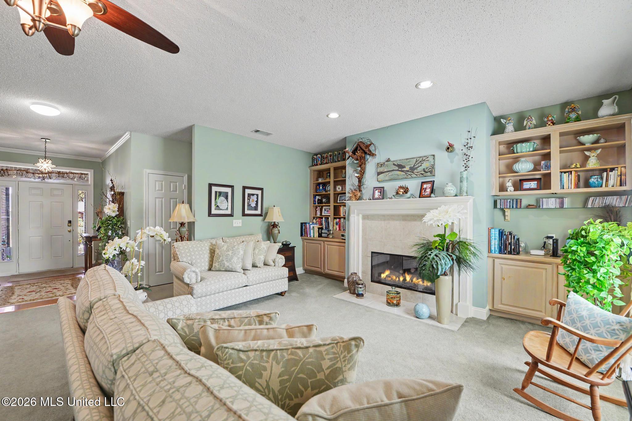 13430 Watersedge Way Property Photo 6