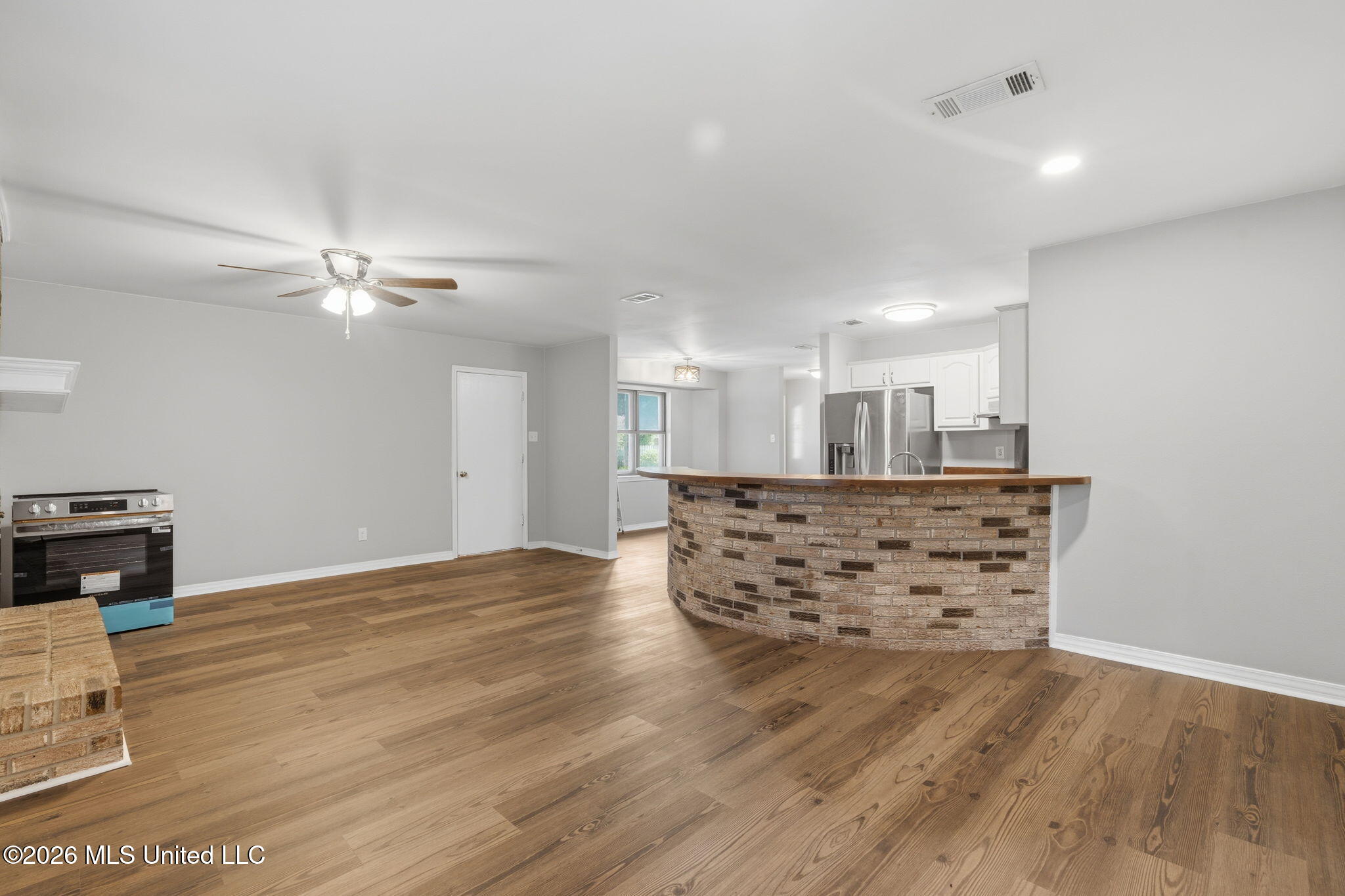 8505 Mermaid Avenue Property Photo 6