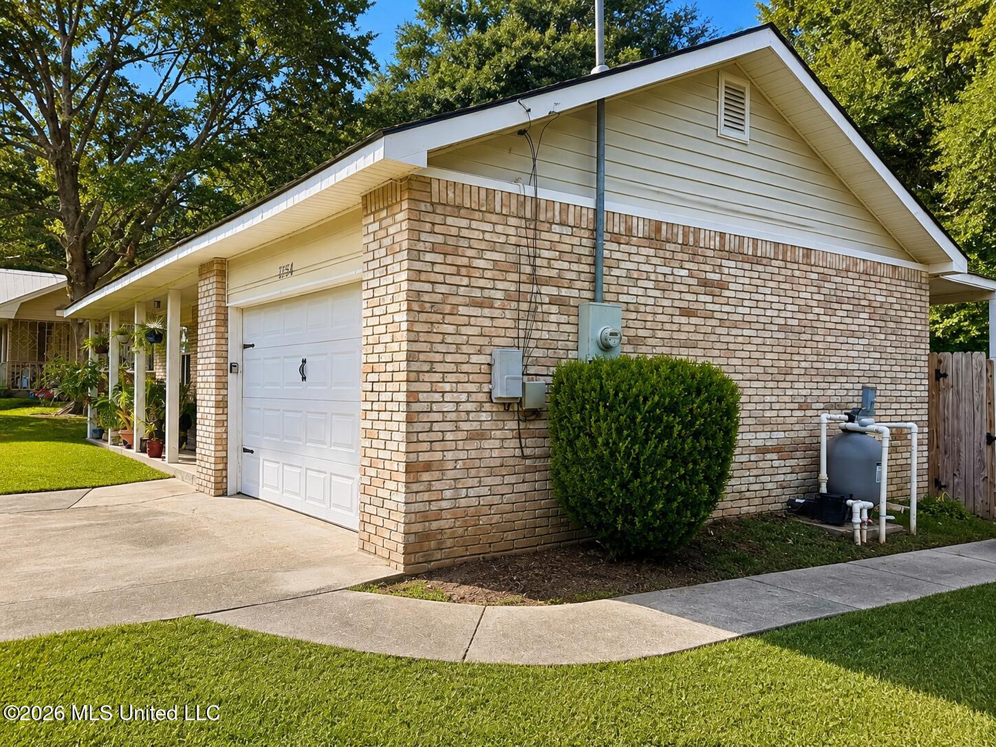 11356 Fenton Drive Property Photo 3