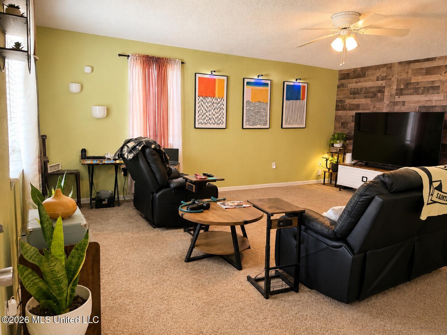 11356 Fenton Drive Property Photo 4