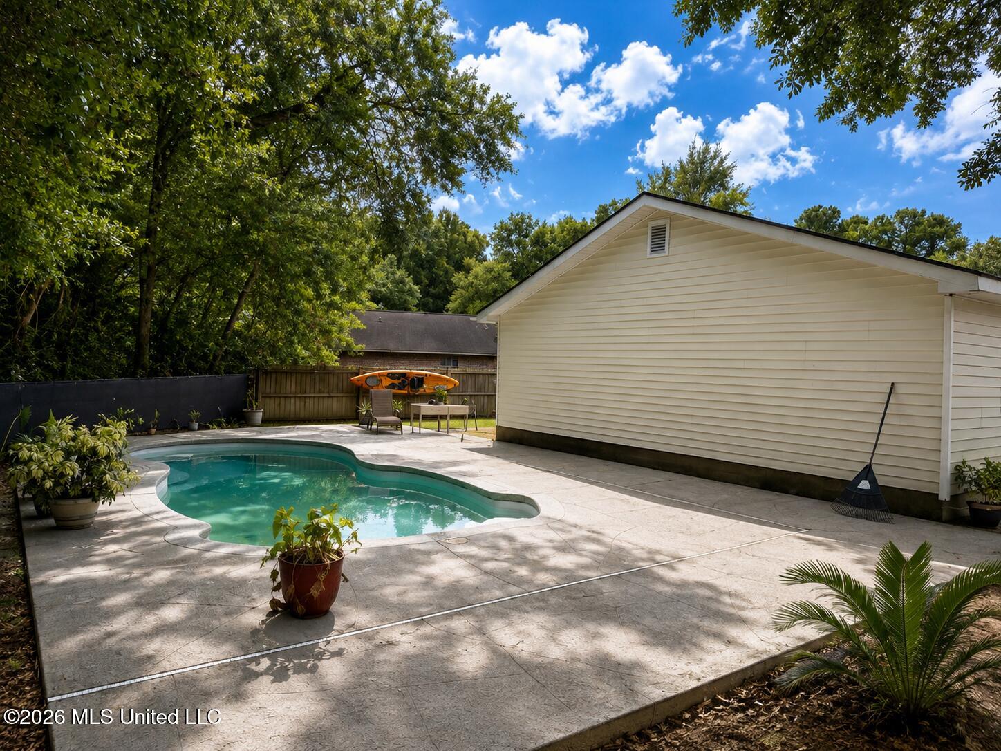 11356 Fenton Drive Property Photo 14