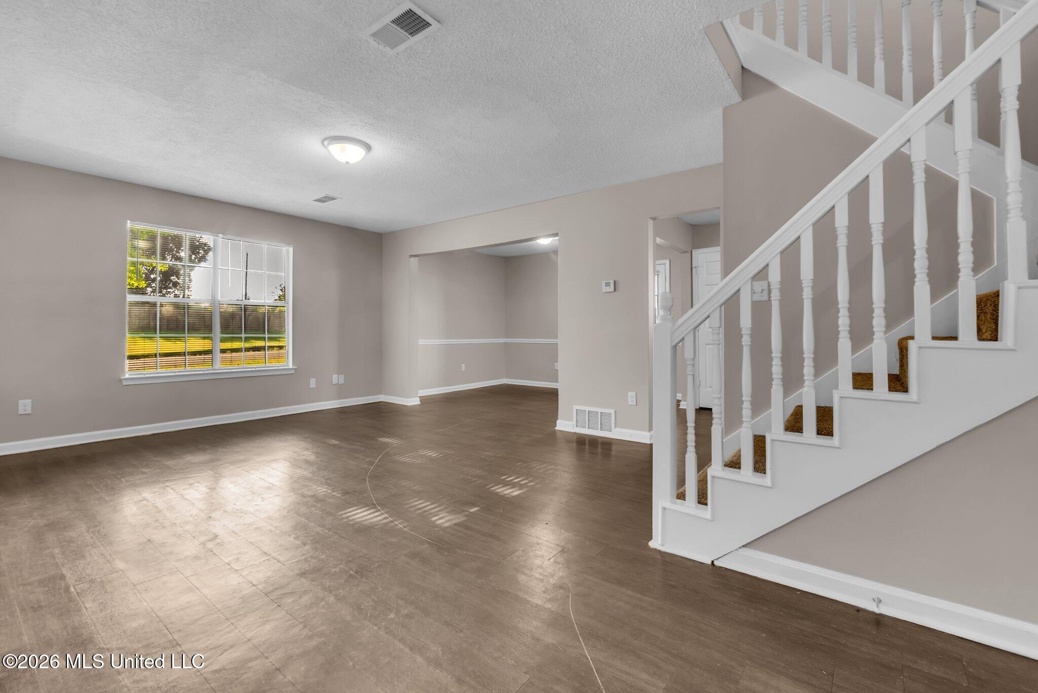10101 Stephenson Lane Property Photo 4
