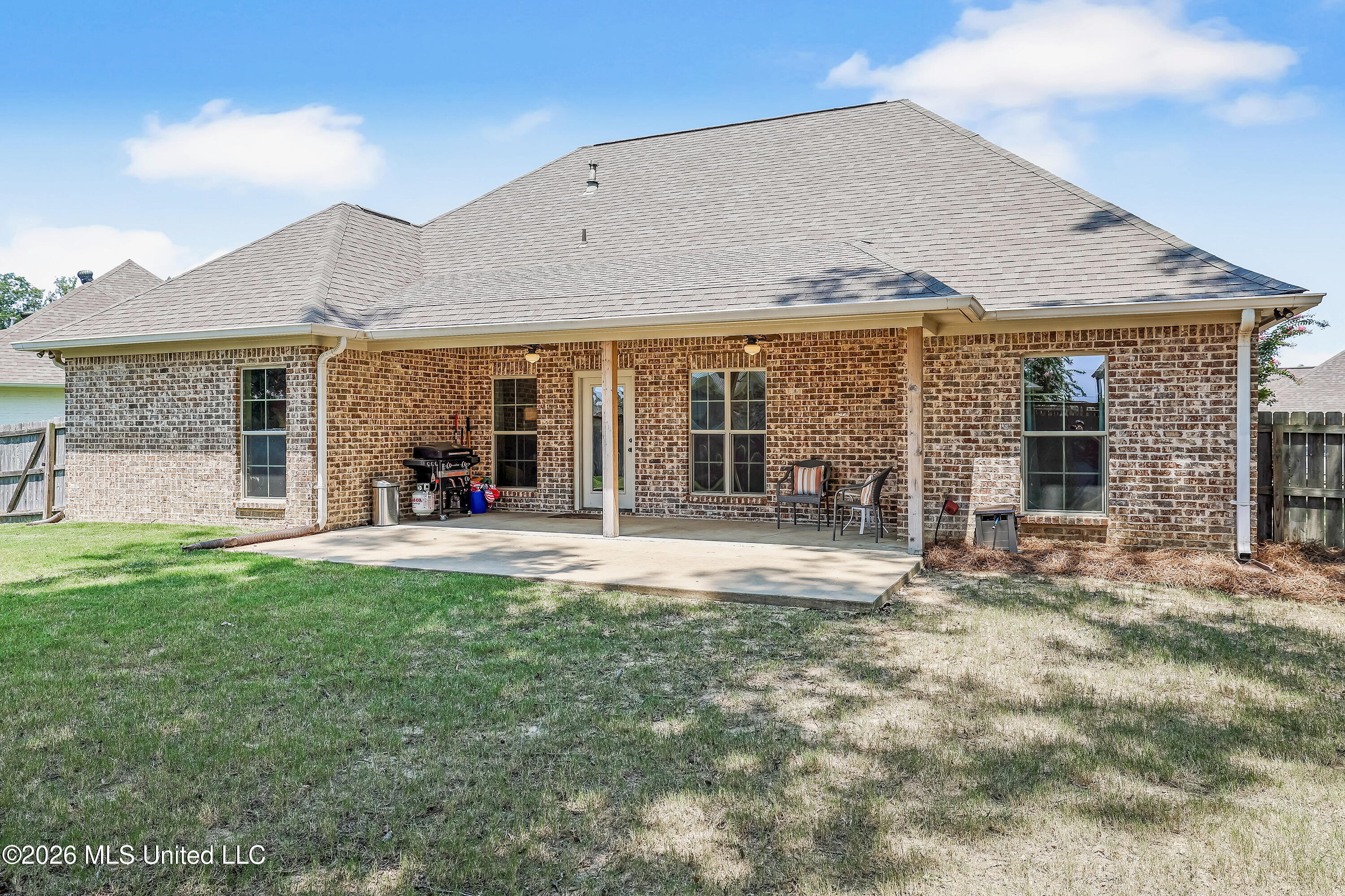 136 Winchester Cove Property Photo 37