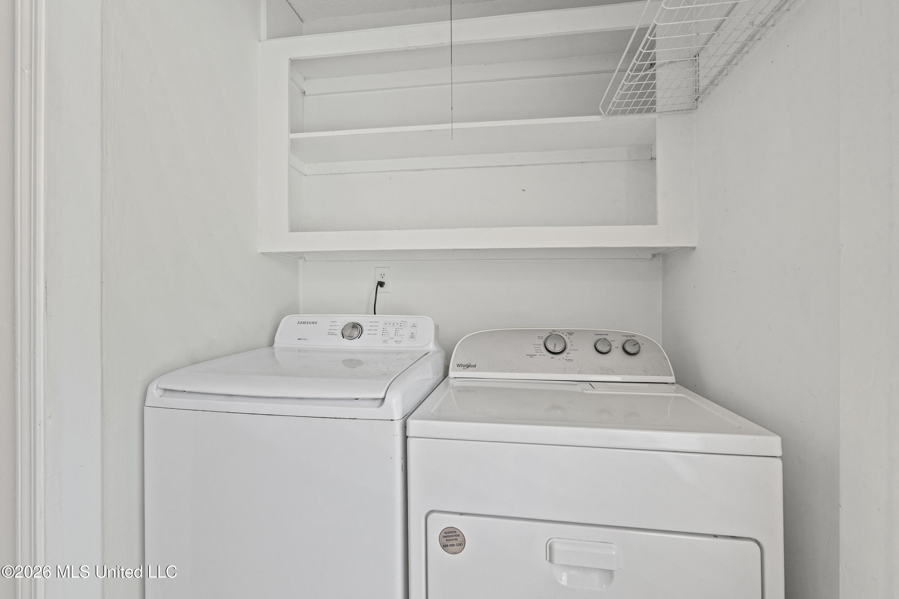 8206 Birch Cove Property Photo 9