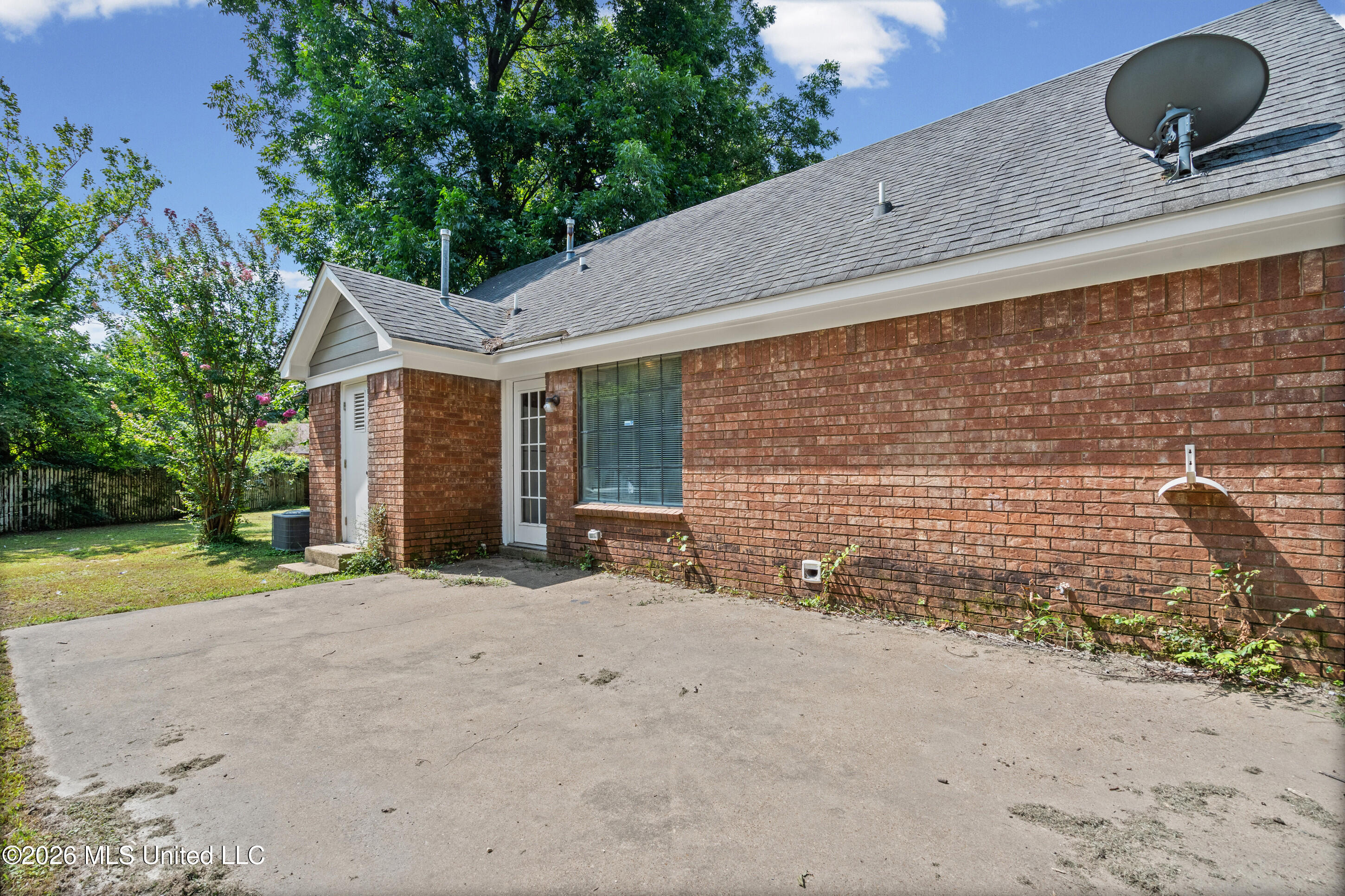 8206 Birch Cove Property Photo 18