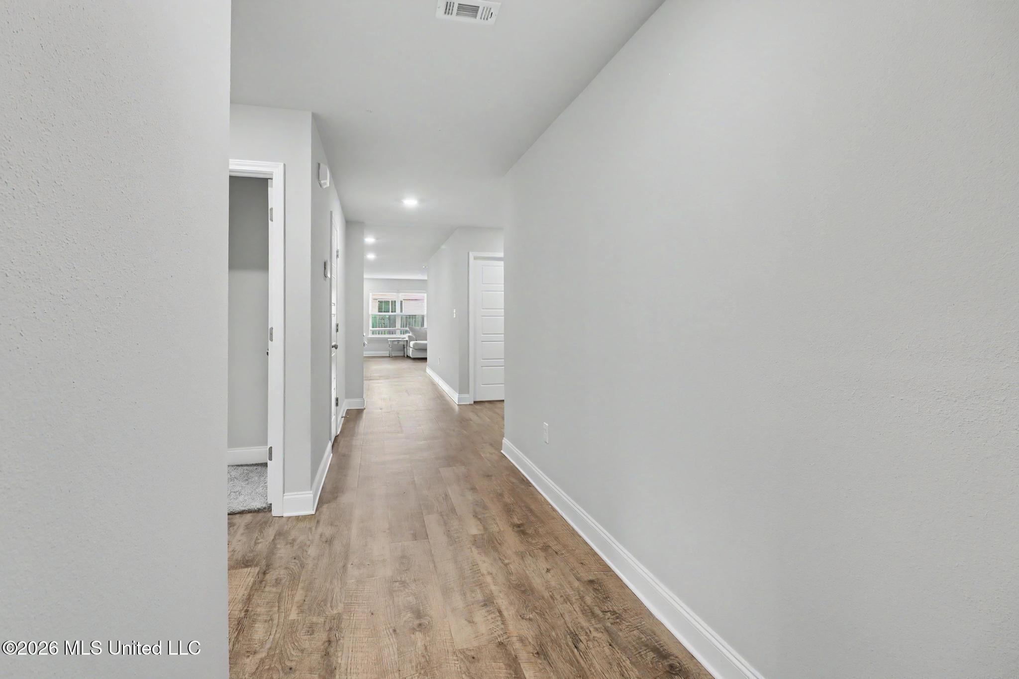 10212 Willow Leaf Drive Property Photo 4