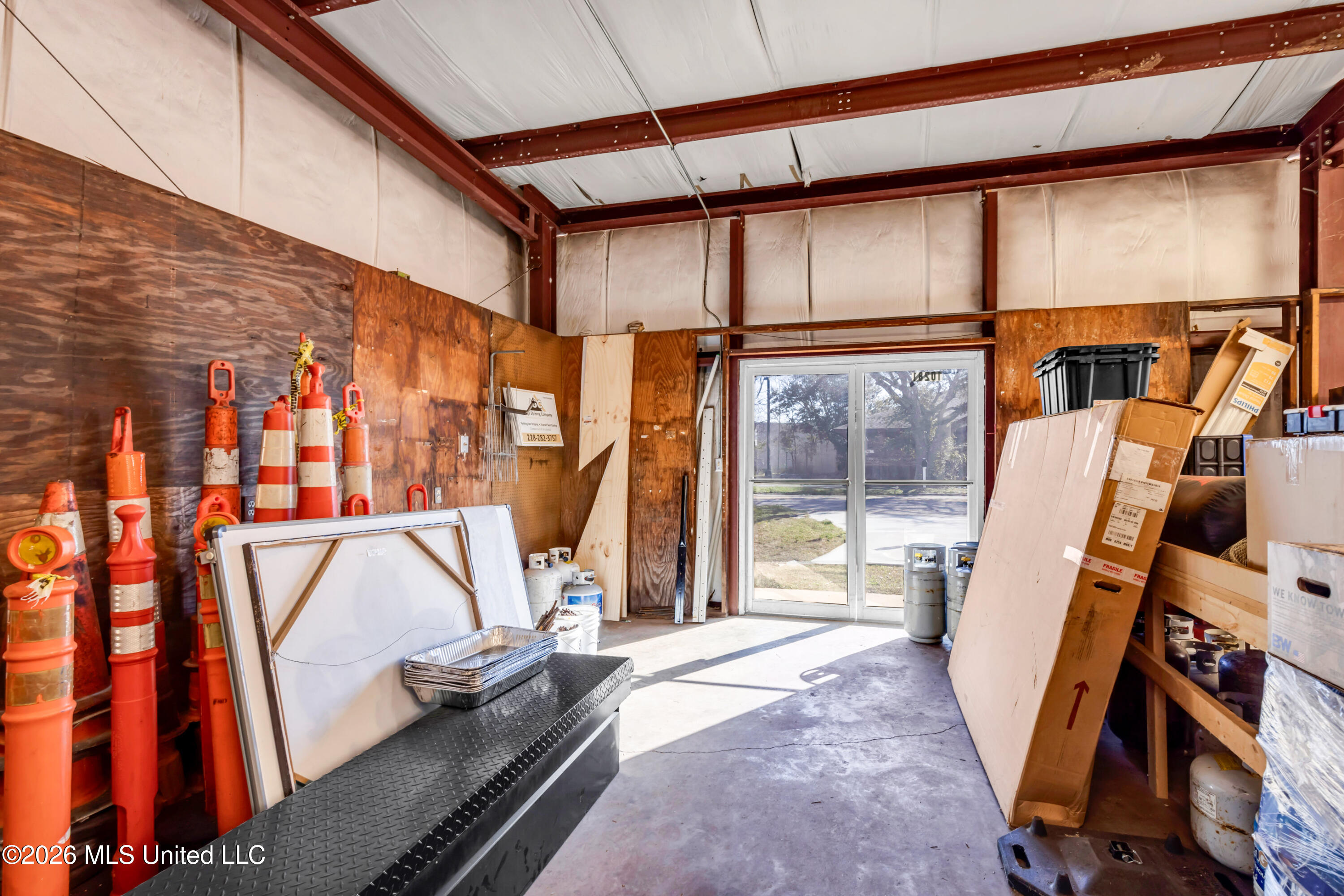 10281 3rd Avenue Property Photo 5