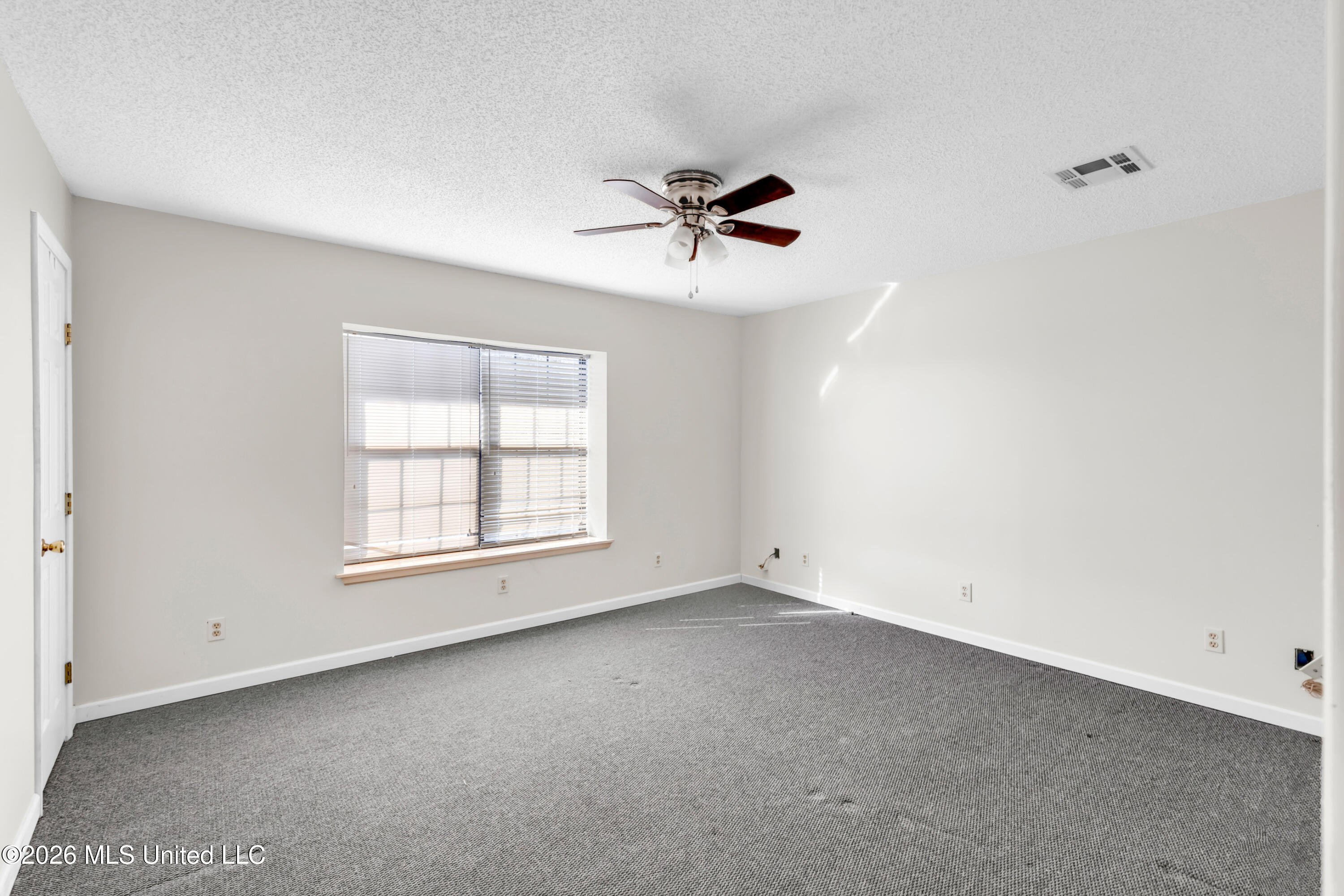 10281 3rd Avenue Property Photo 15