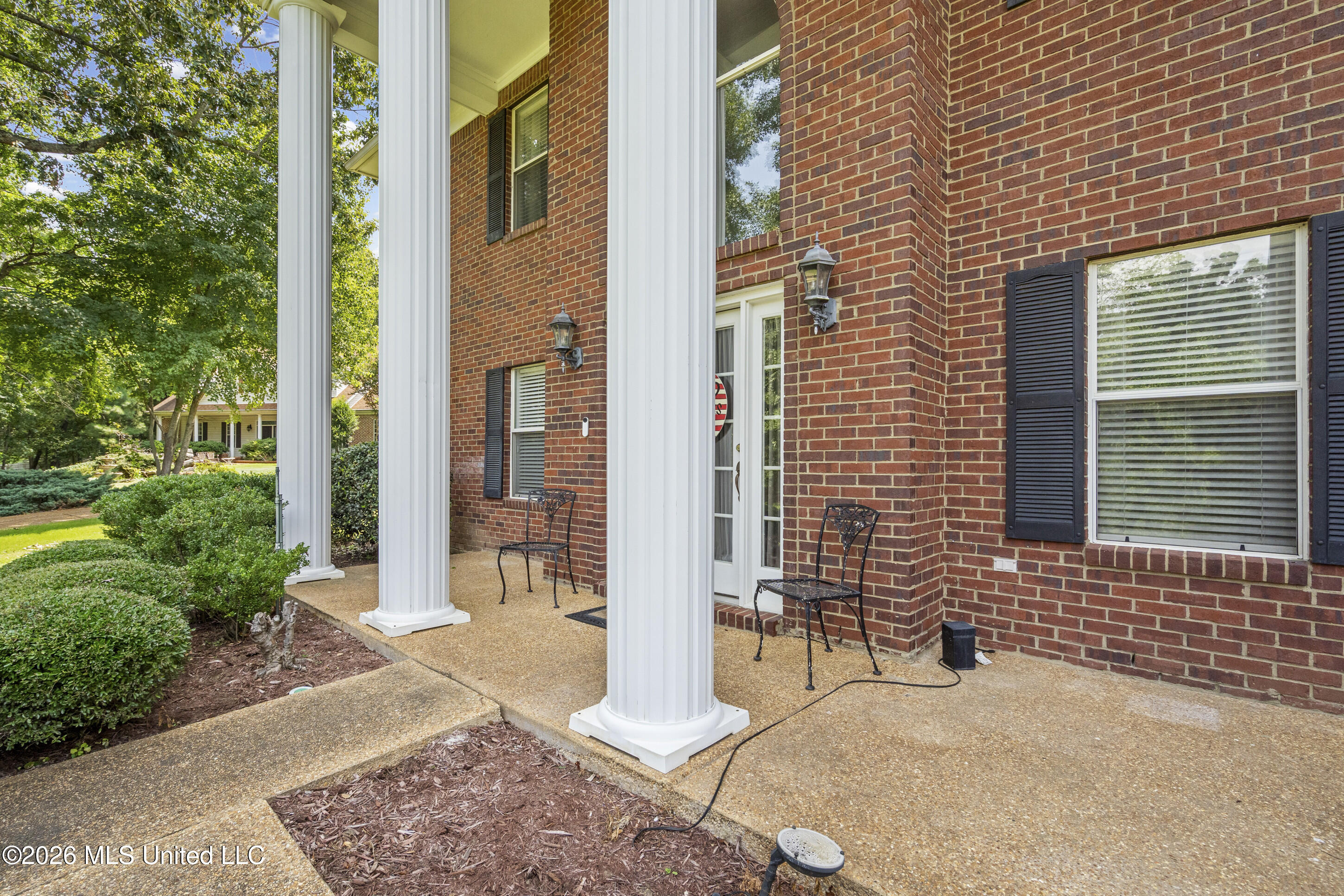 4445 Windslet Cove Property Photo 5