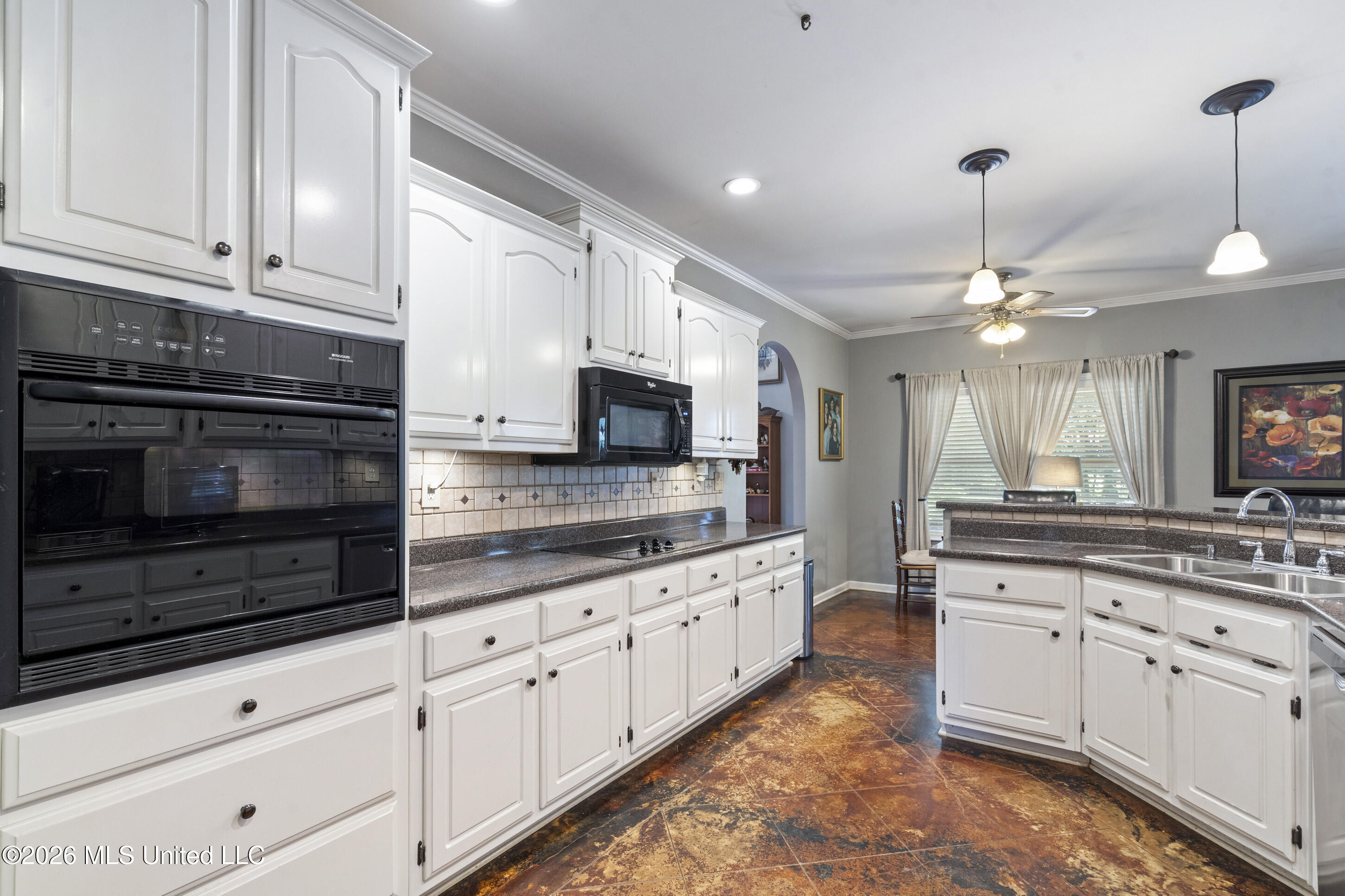 4445 Windslet Cove Property Photo 10