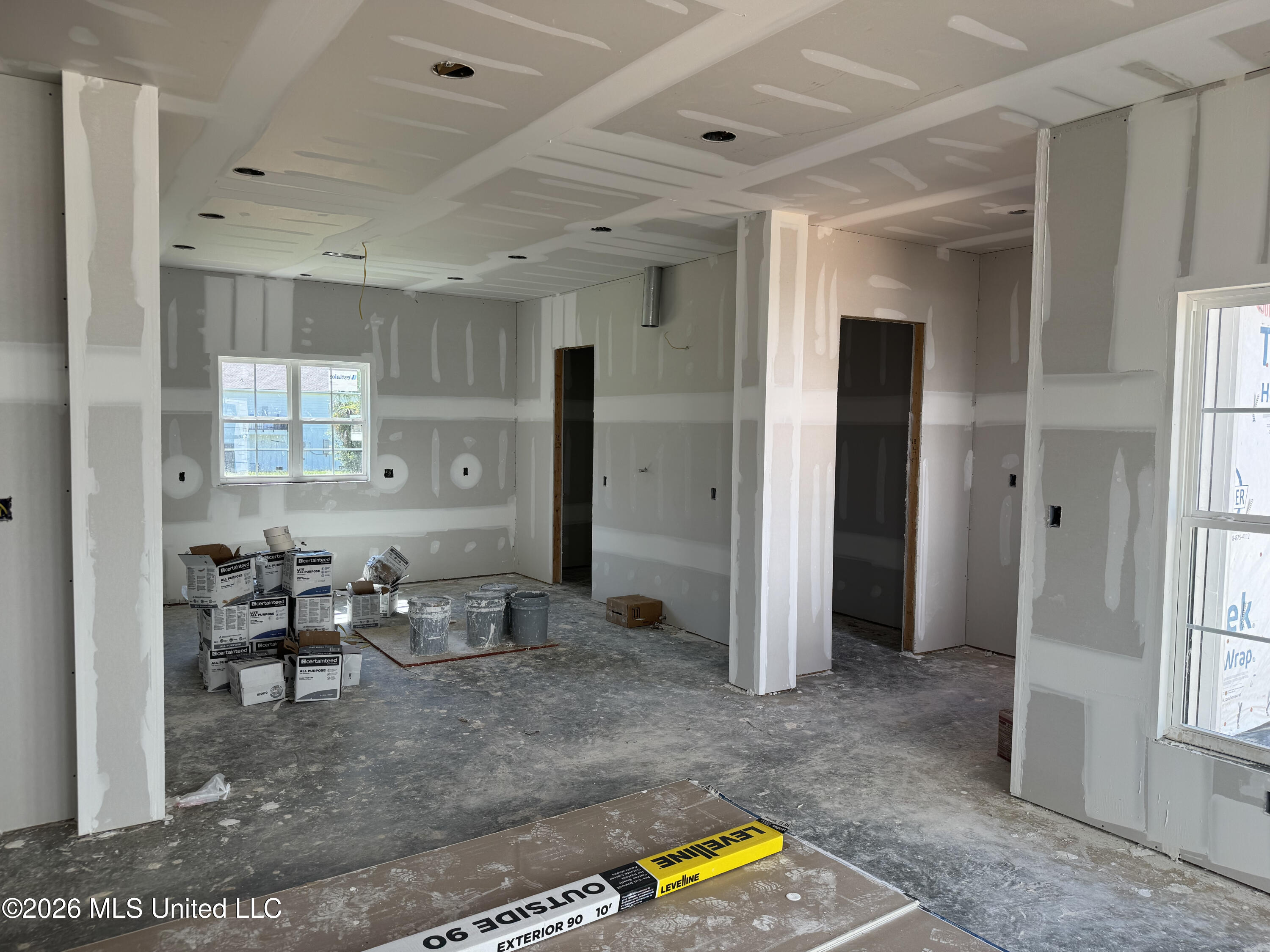 1124 E Beach Boulevard Property Photo 4