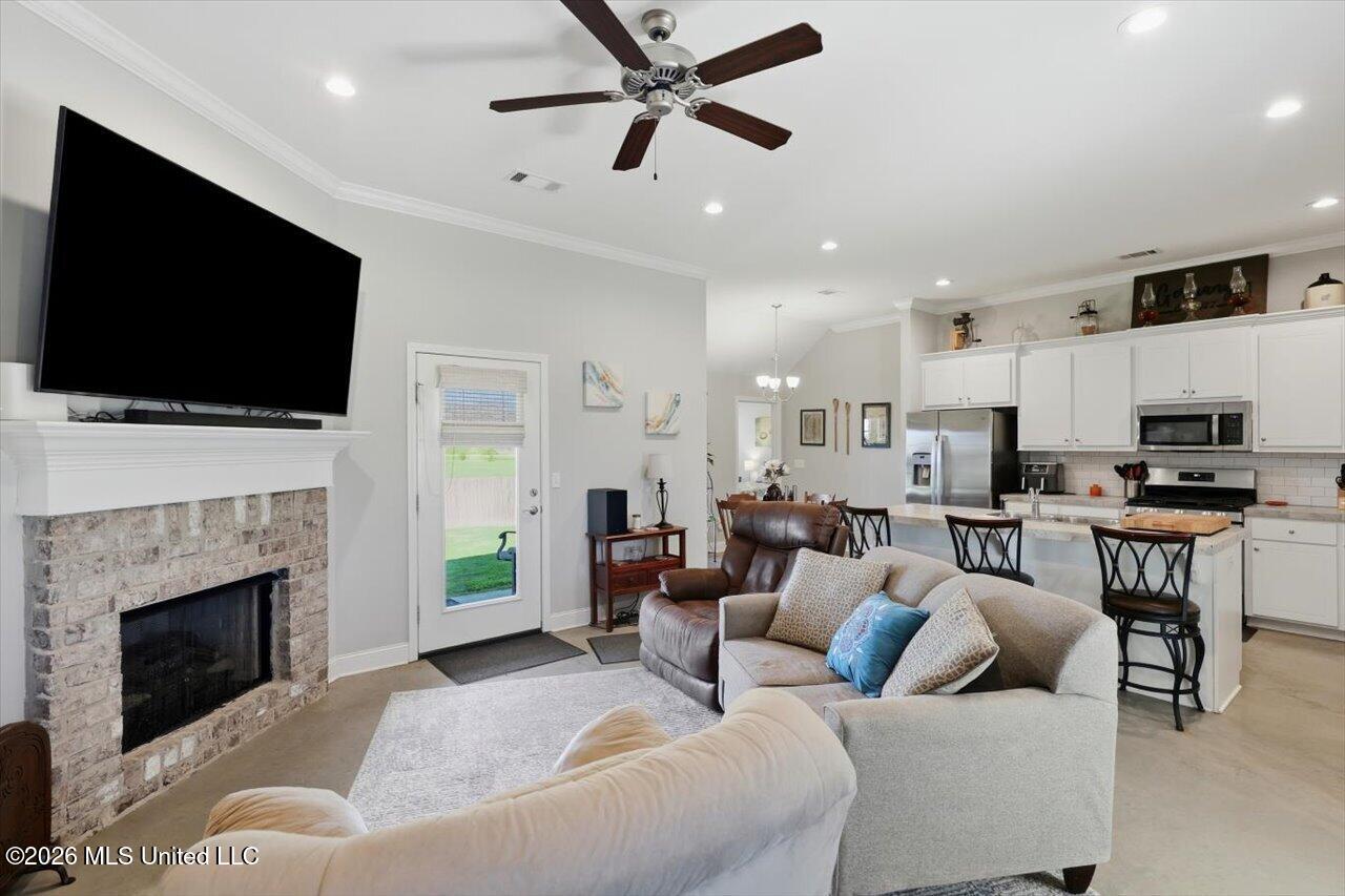 1204 Addison Lane Property Photo 7