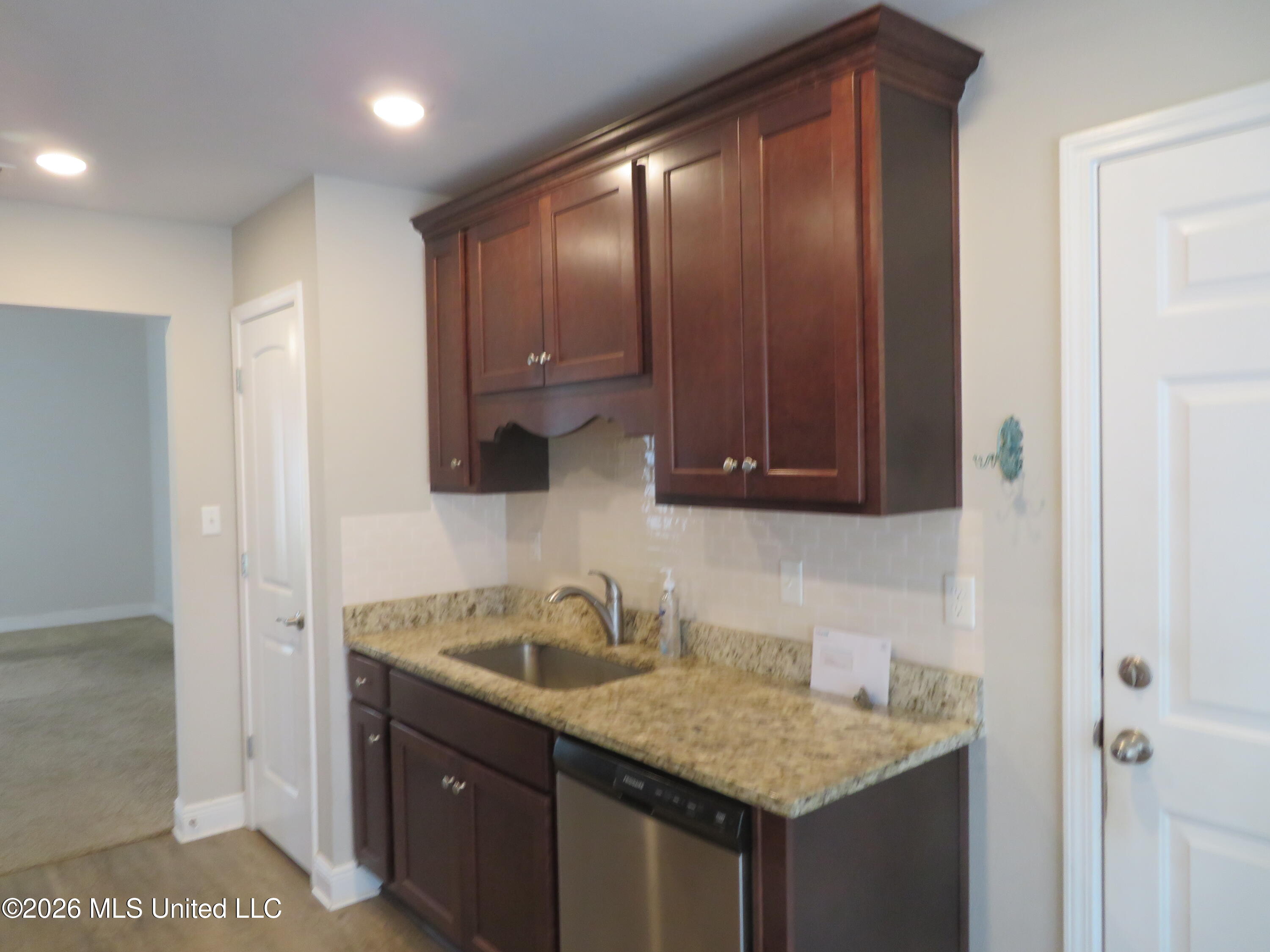18172 Tiffany Renee Drive Property Photo 7