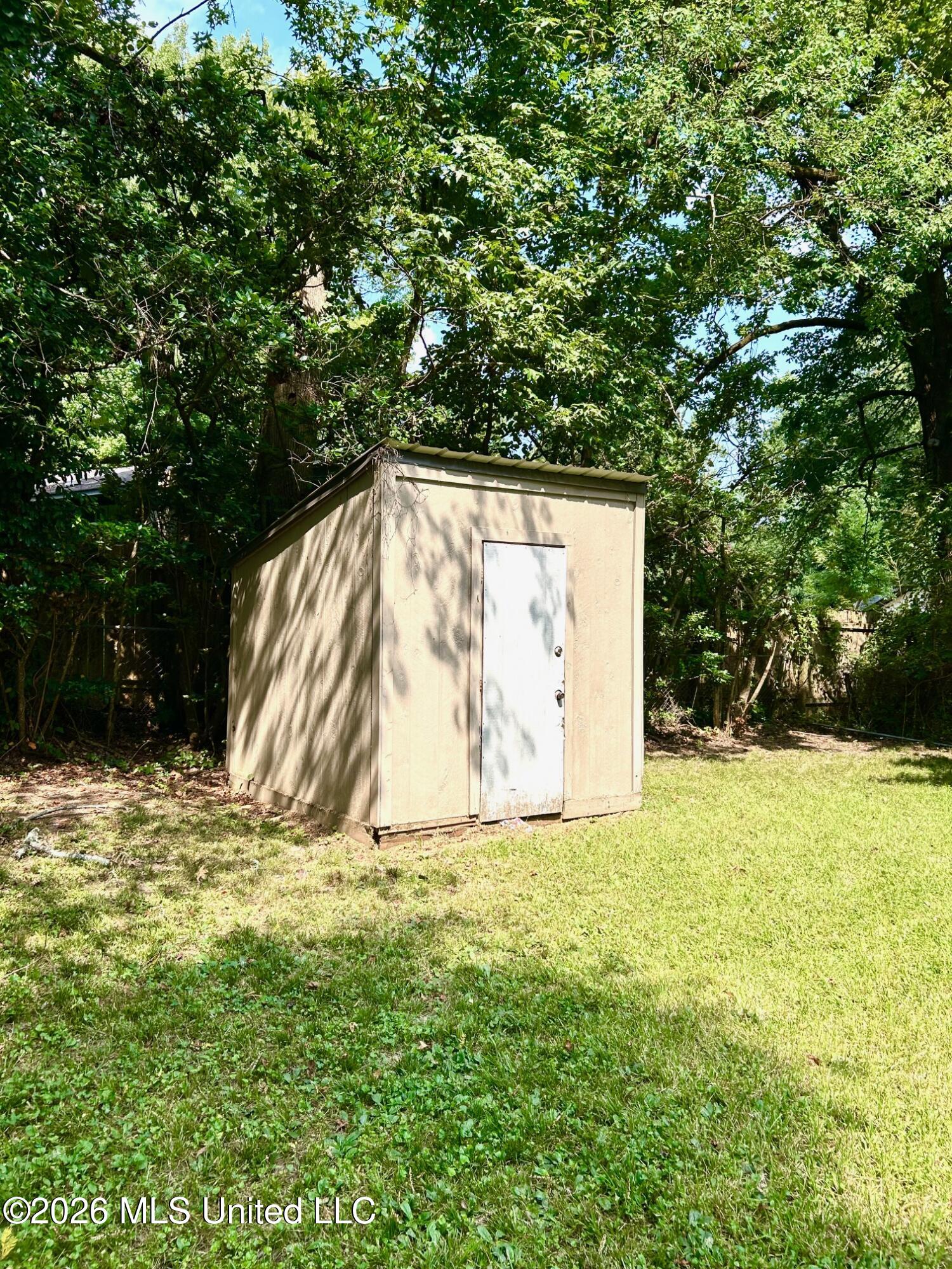 3065 Suncrest Drive Property Photo 11