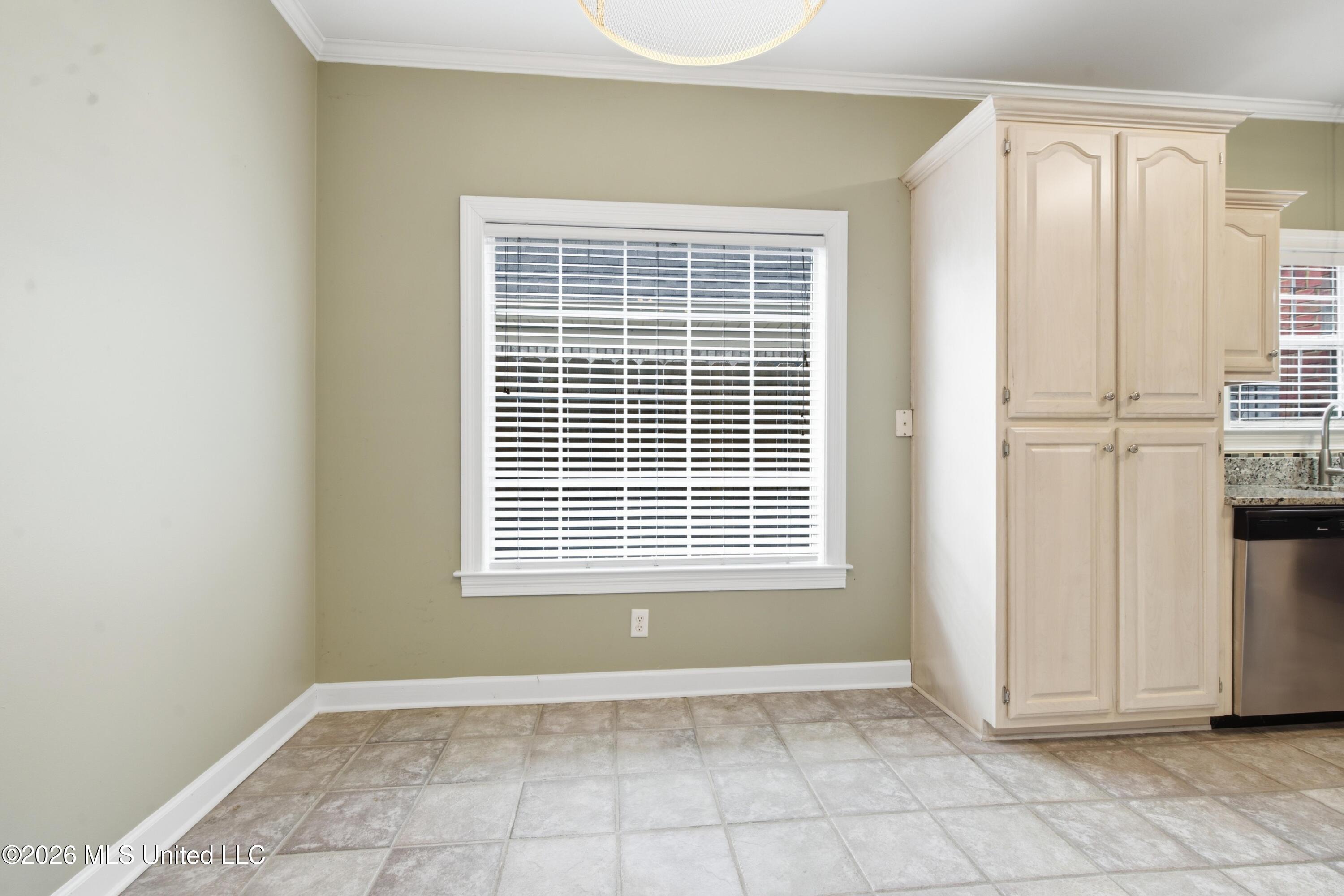 4450 Aberton Drive Property Photo 5