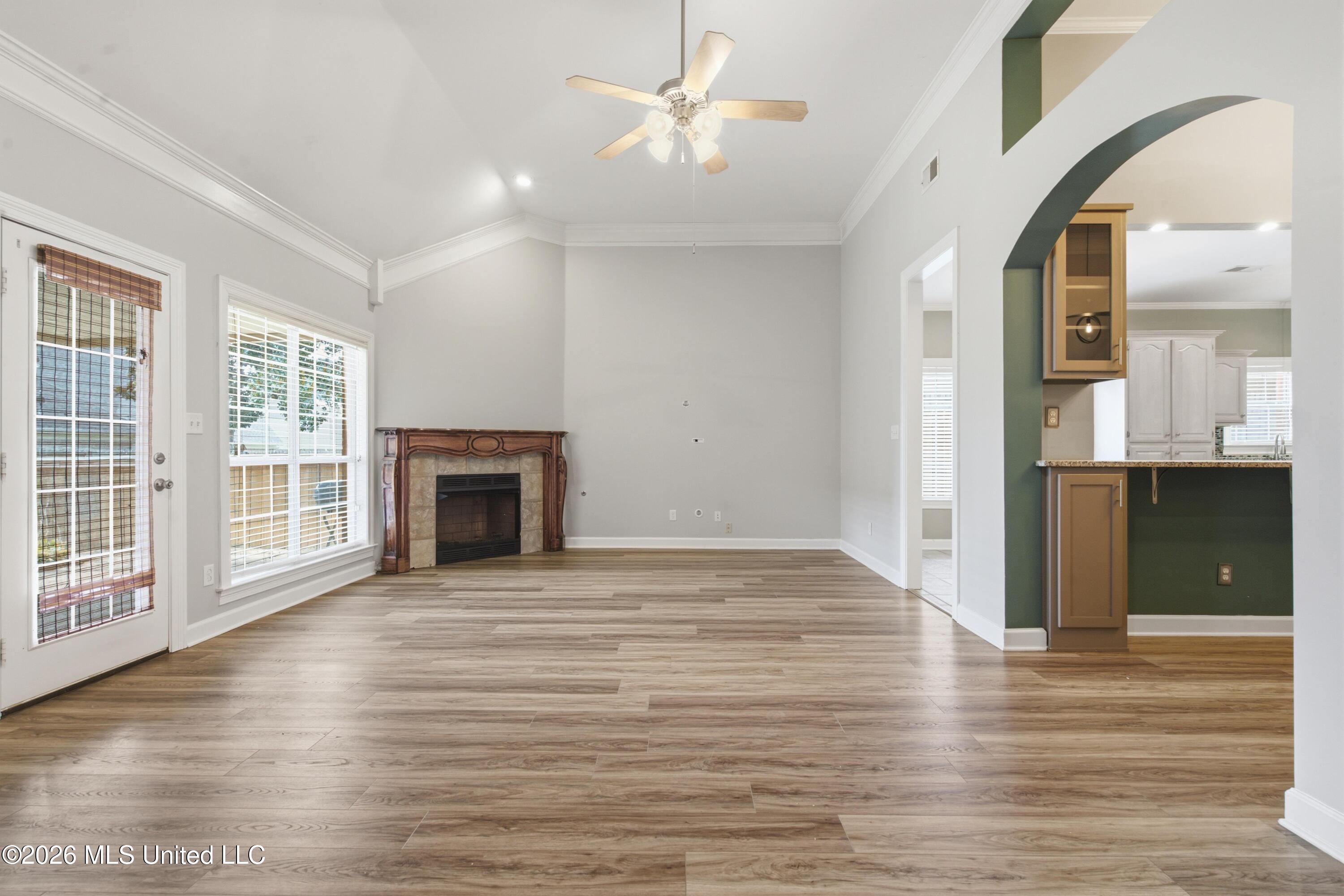 4450 Aberton Drive Property Photo 8