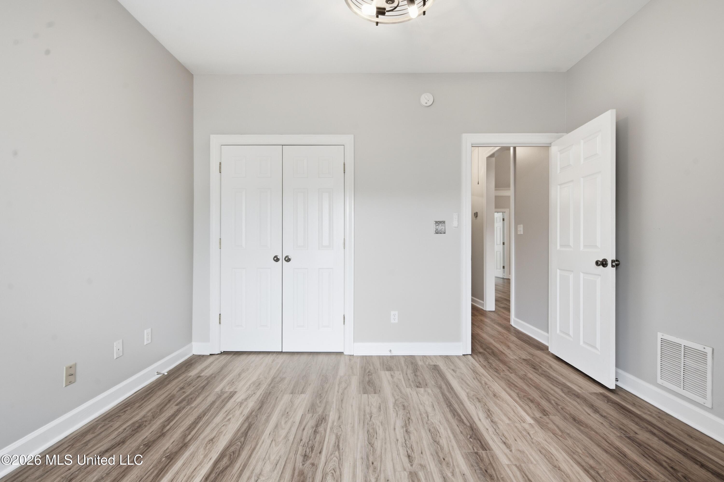 4450 Aberton Drive Property Photo 14