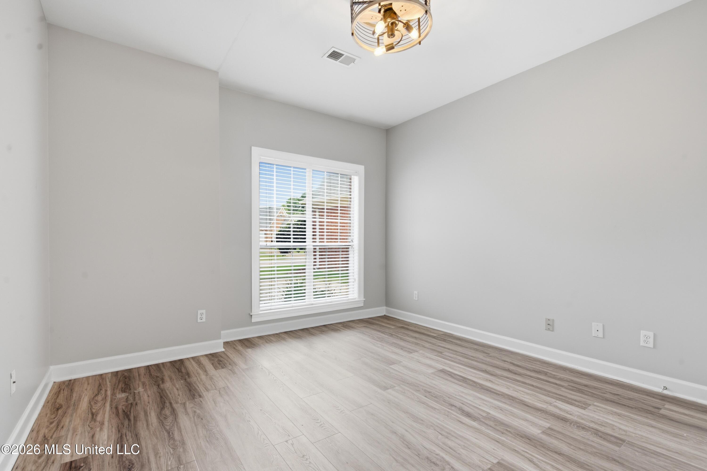 4450 Aberton Drive Property Photo 15