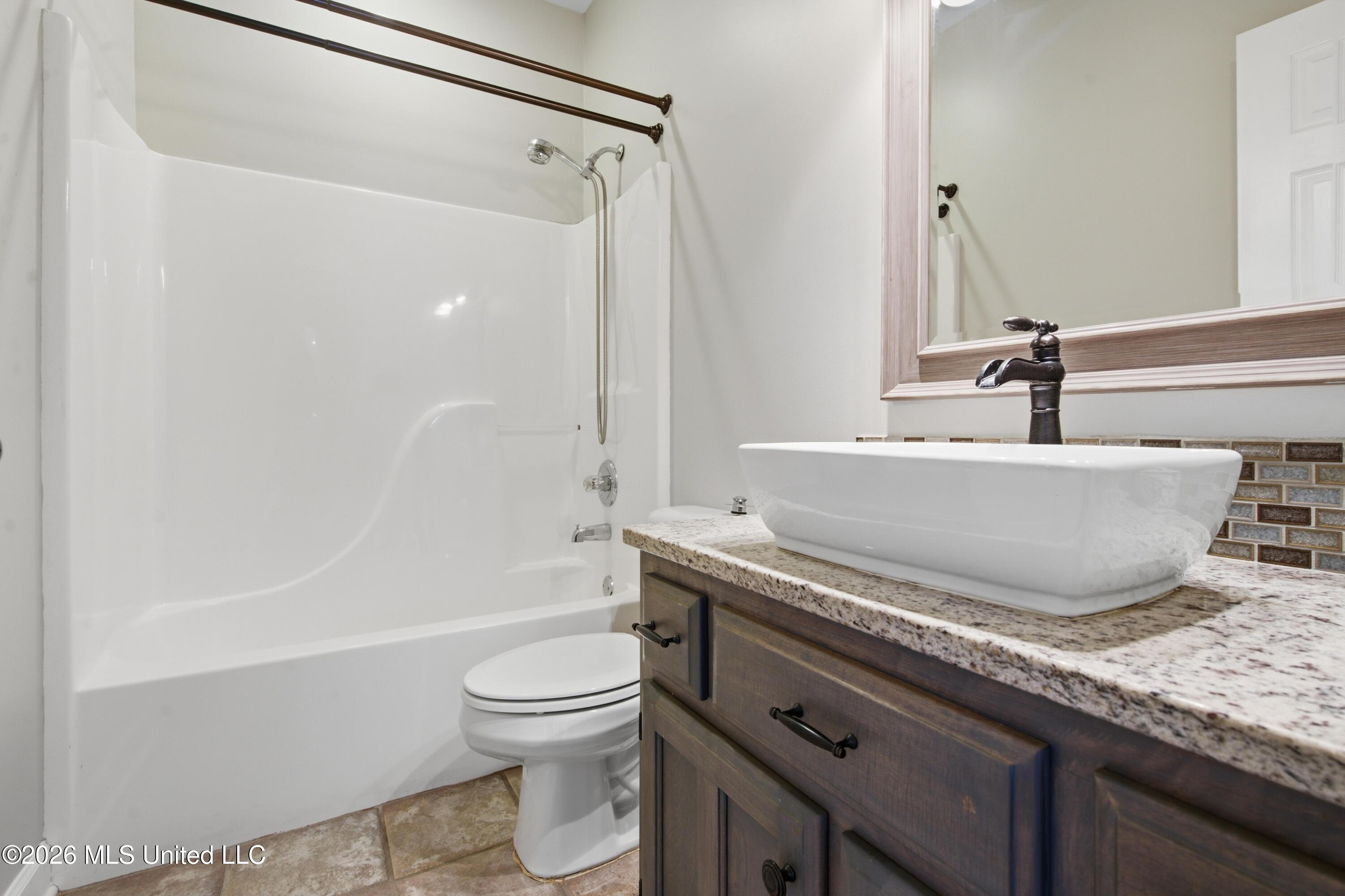 4450 Aberton Drive Property Photo 16