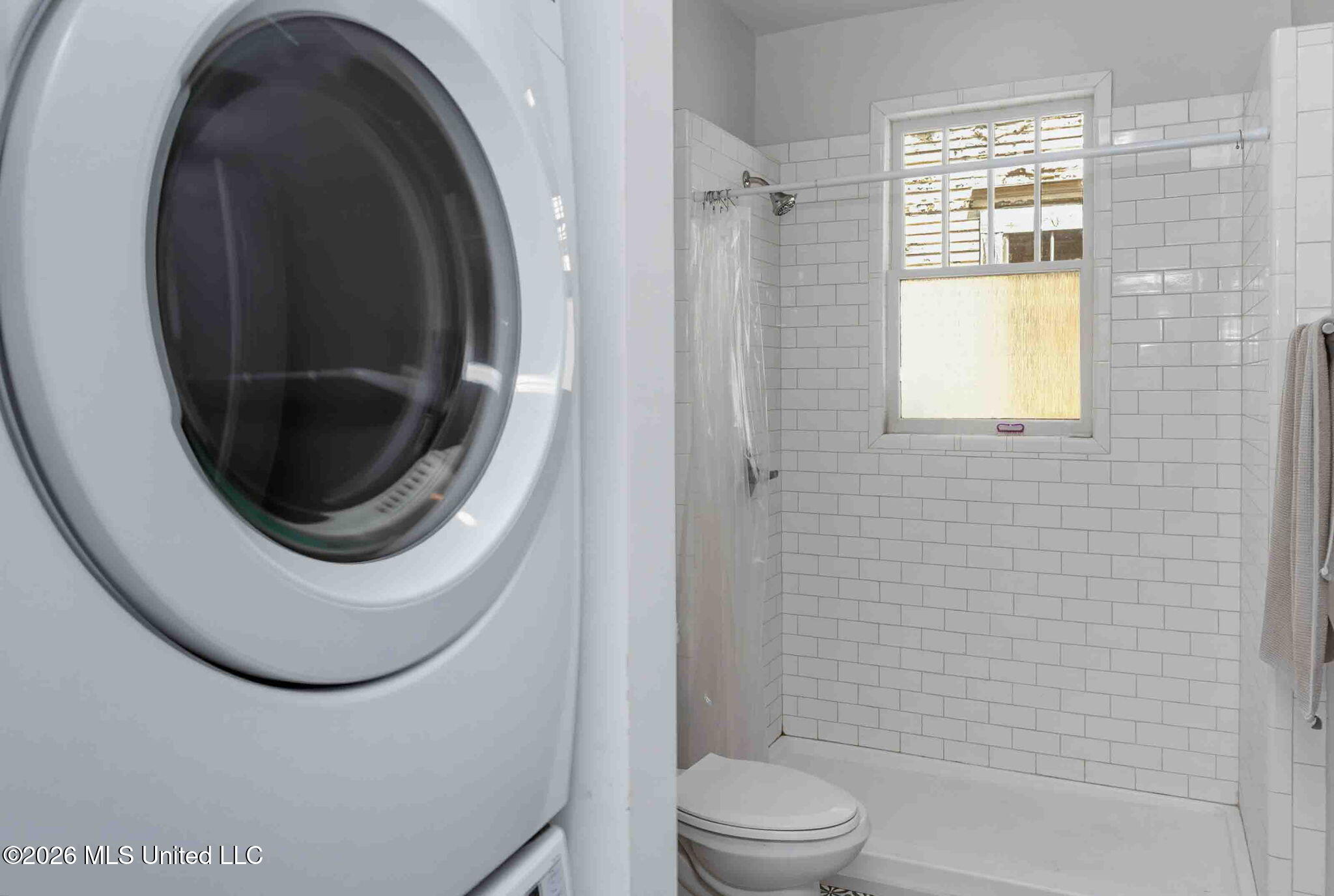141 W 5th Street Property Photo 27