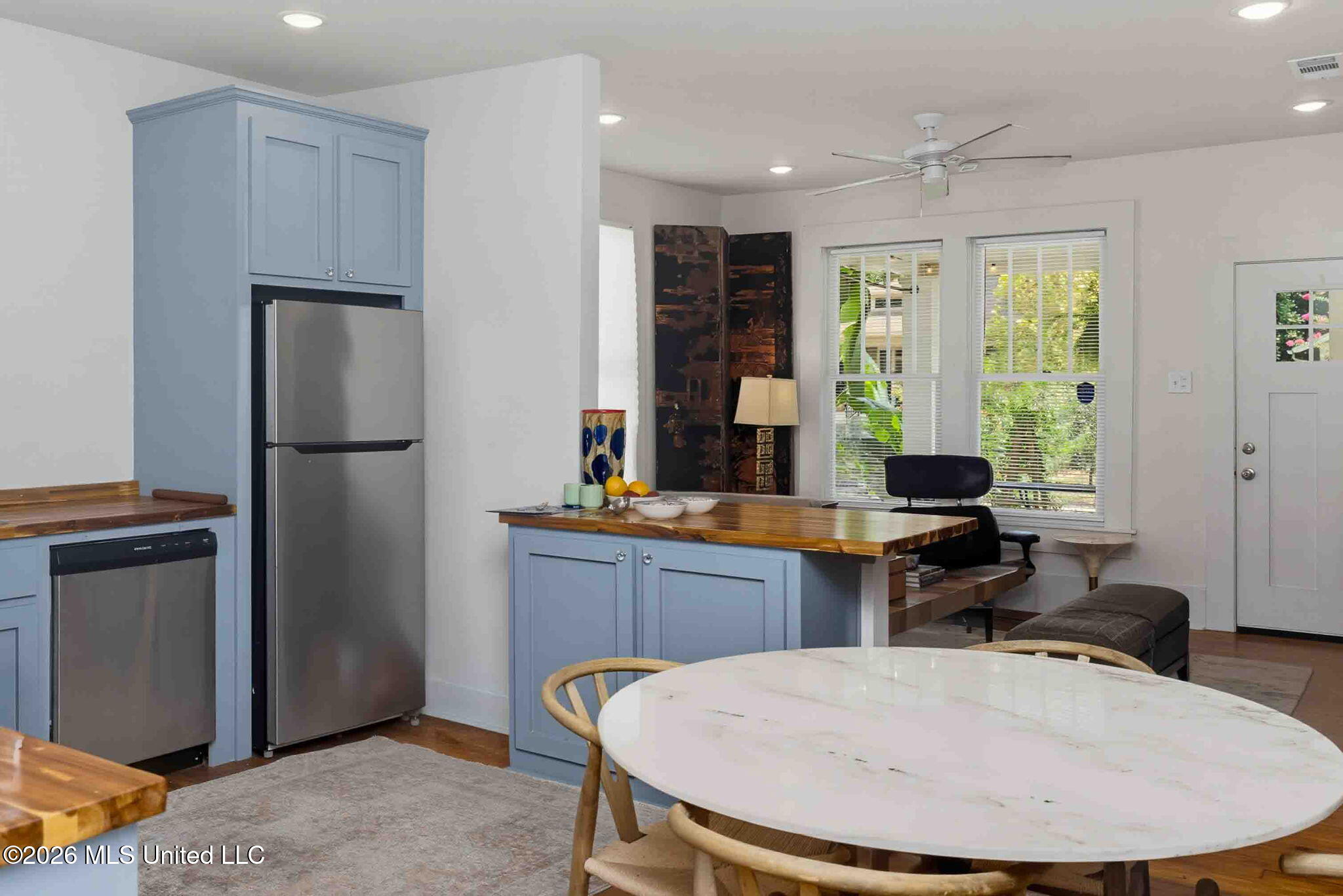 141 W 5th Street Property Photo 29