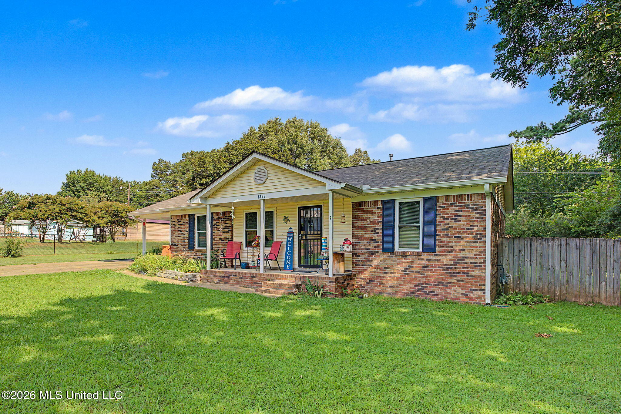 1396 Haywood Drive Property Photo 3
