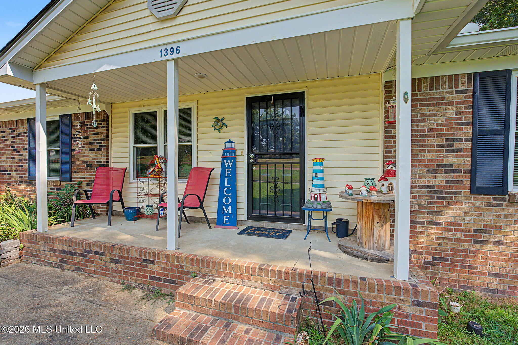 1396 Haywood Drive Property Photo 7