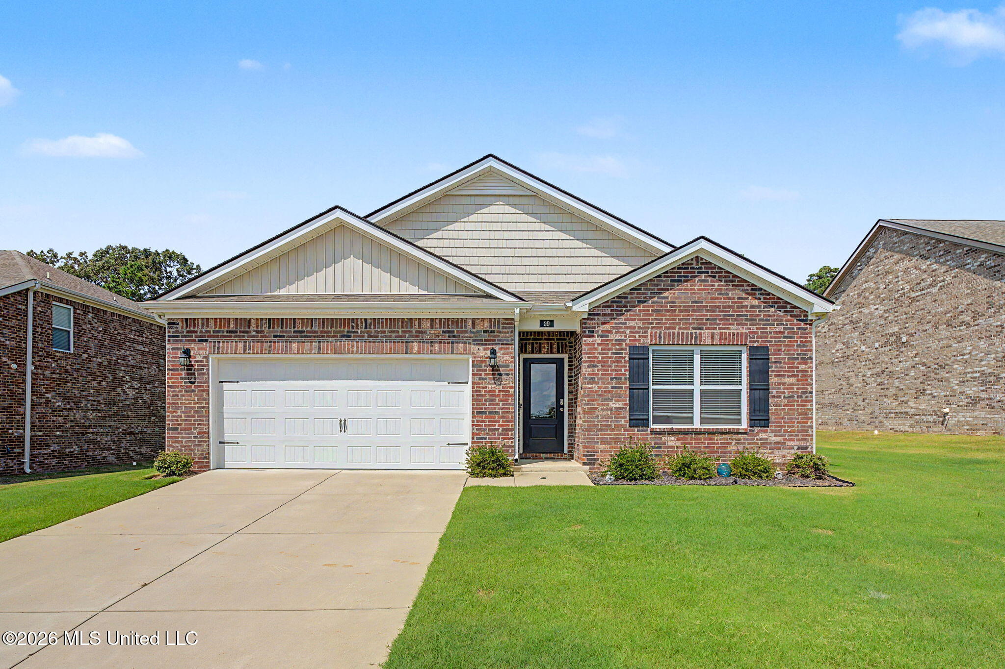 99 Twin Lakes Drive Property Photo 3