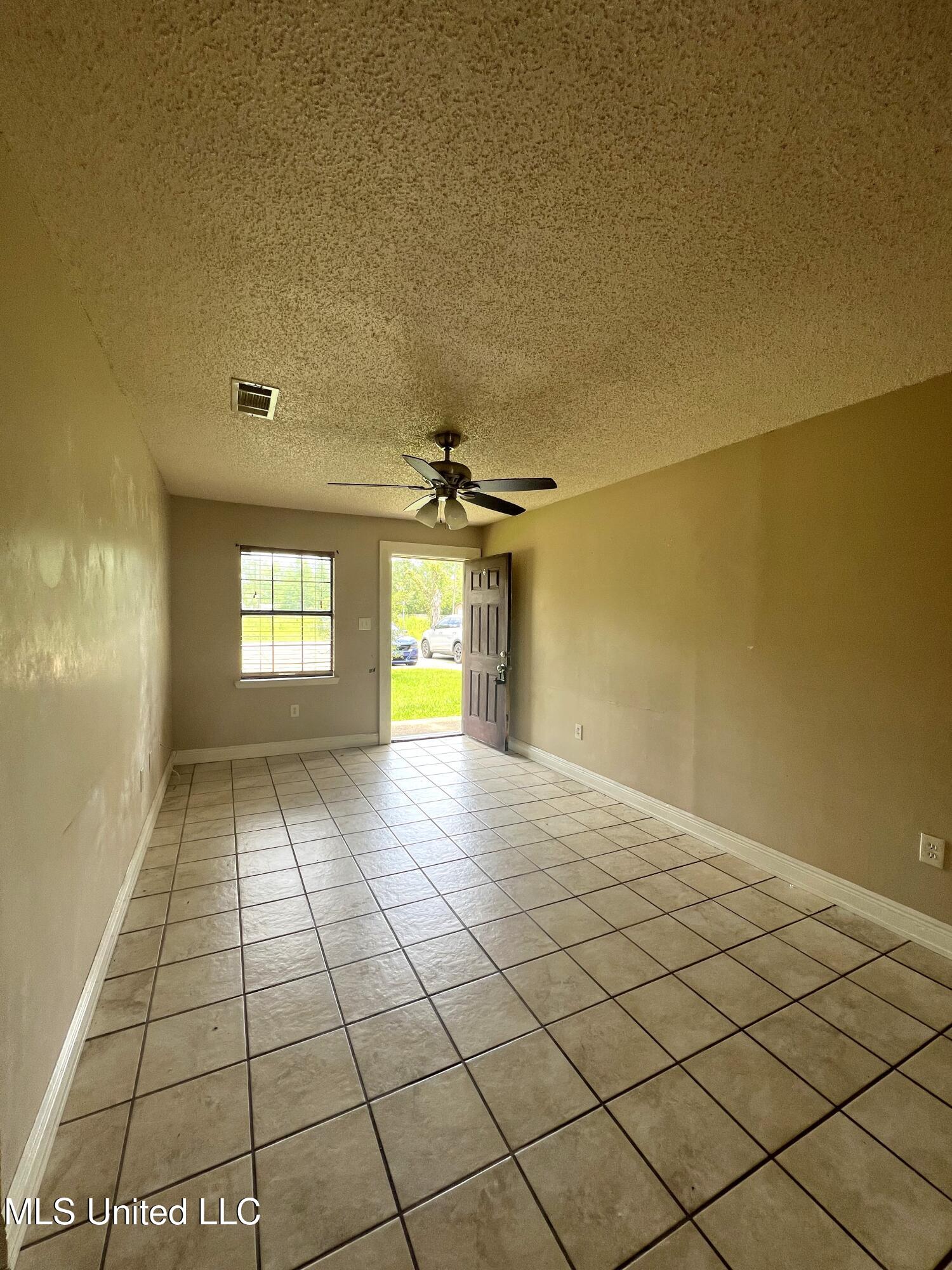 3401 54th Avenue Property Photo 2