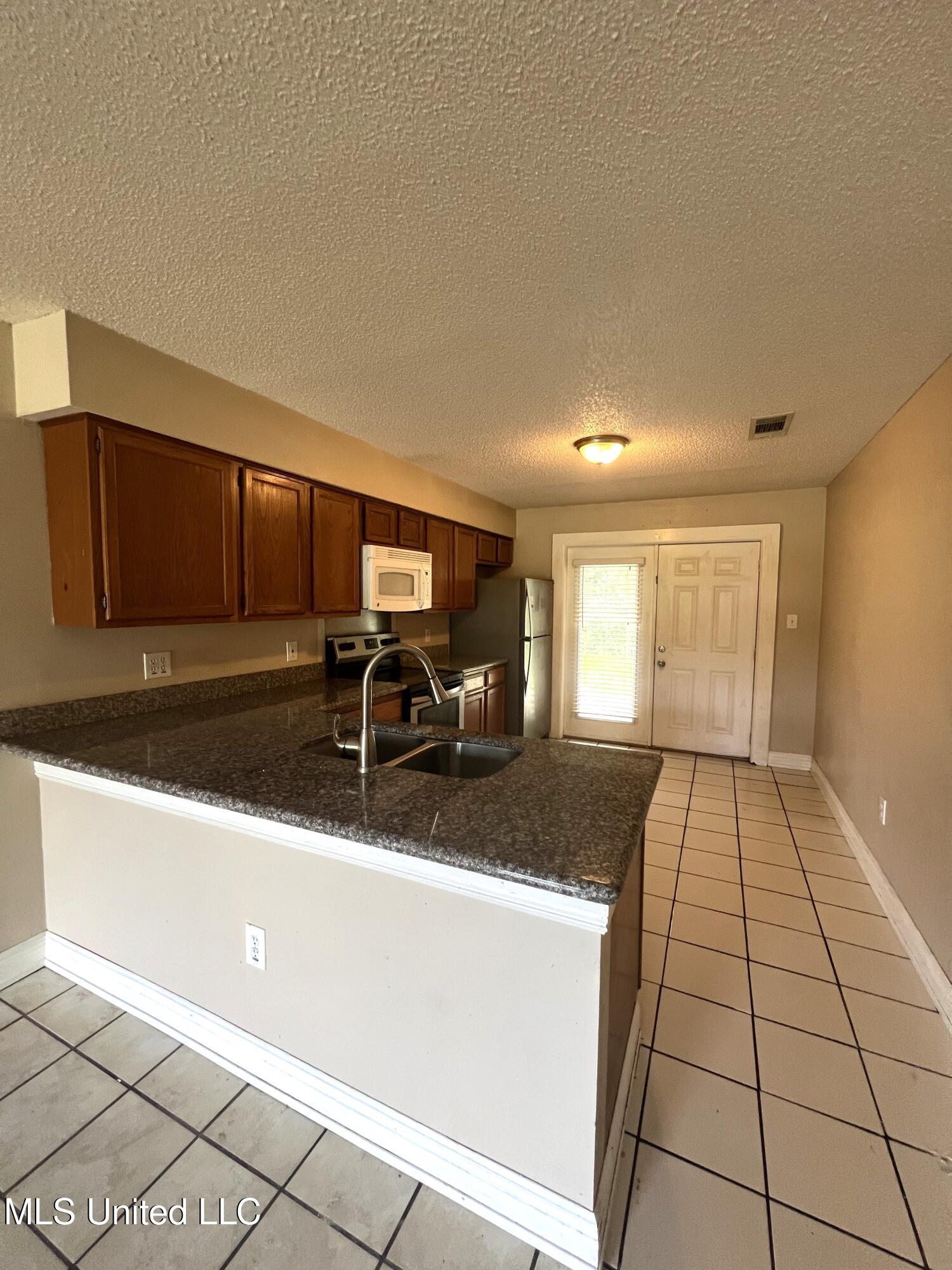 3401 54th Avenue Property Photo 3