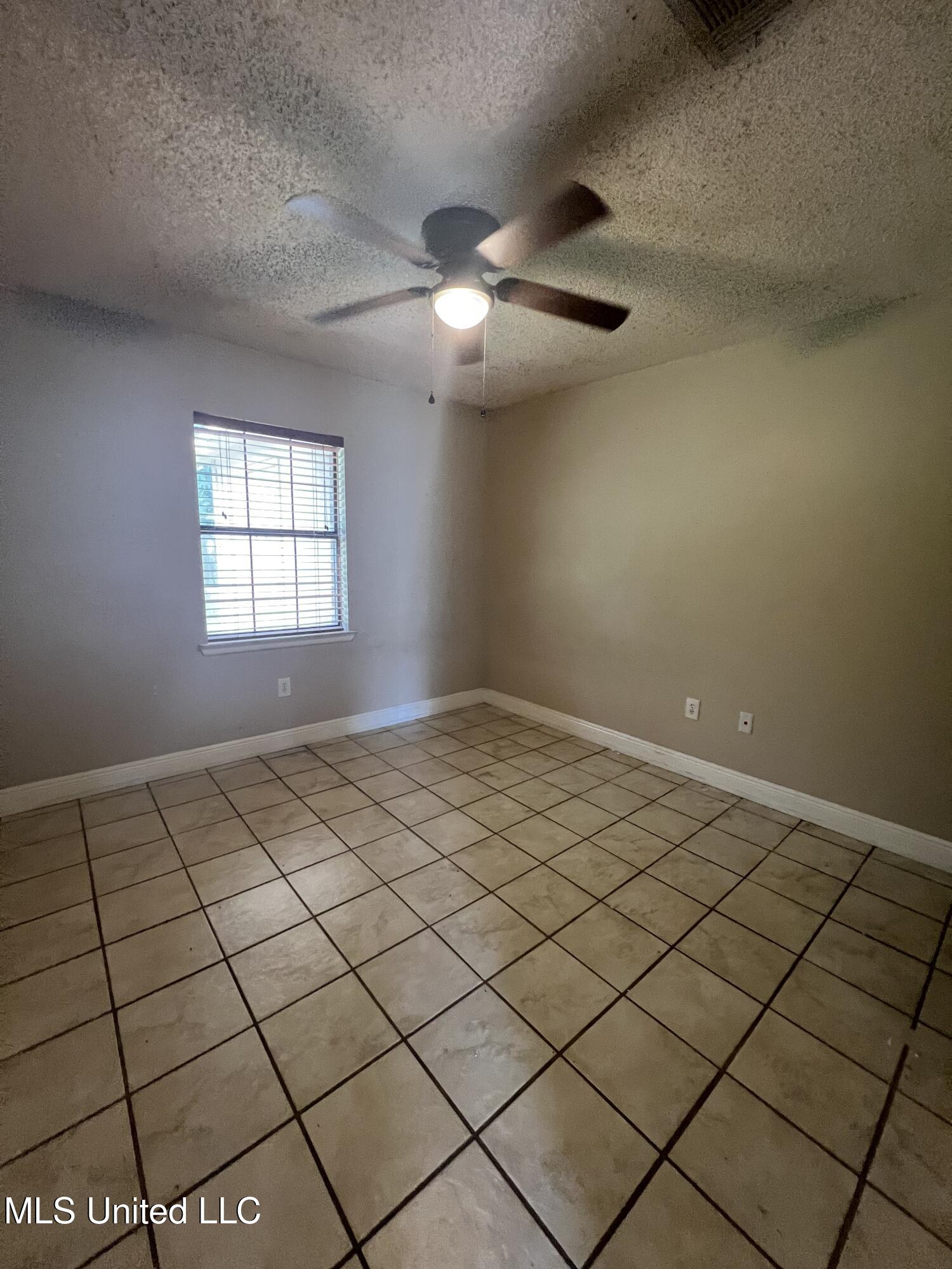 3401 54th Avenue Property Photo 5