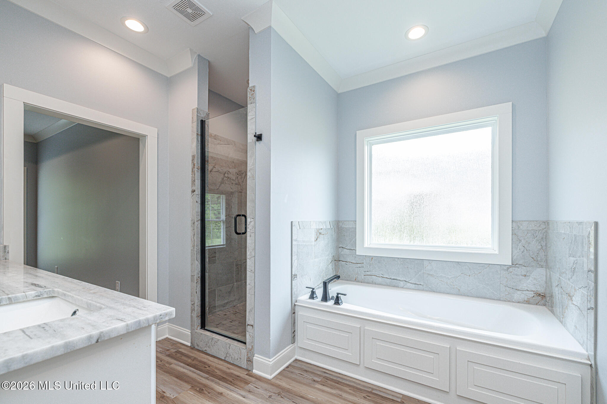 510 Crestmoor Drive Property Photo 18