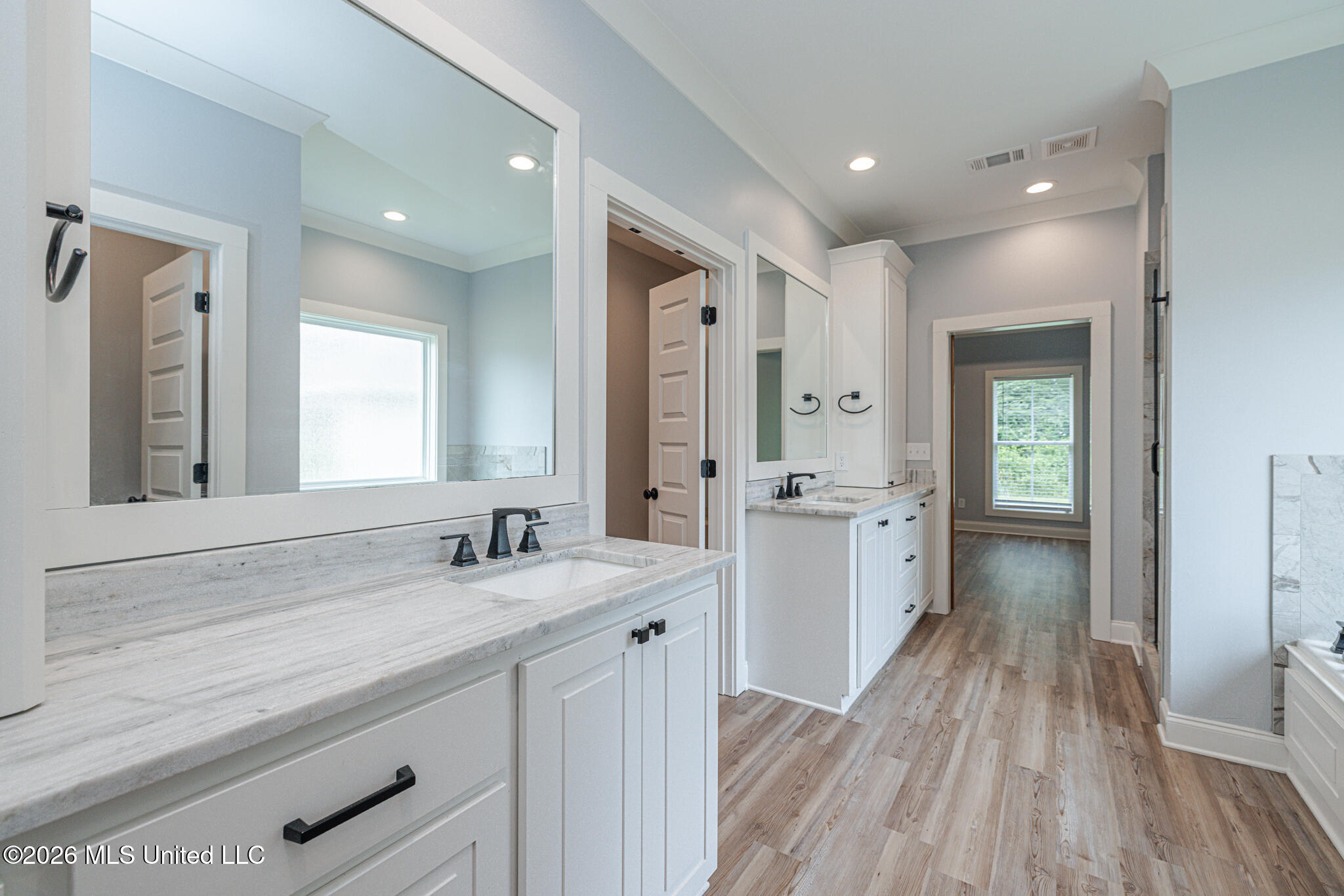 510 Crestmoor Drive Property Photo 19