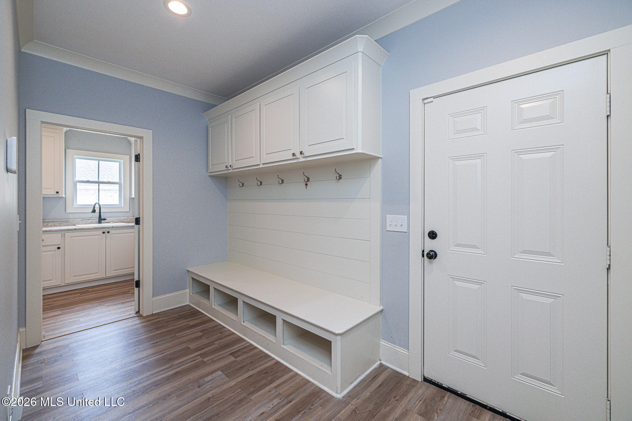 510 Crestmoor Drive Property Photo 23