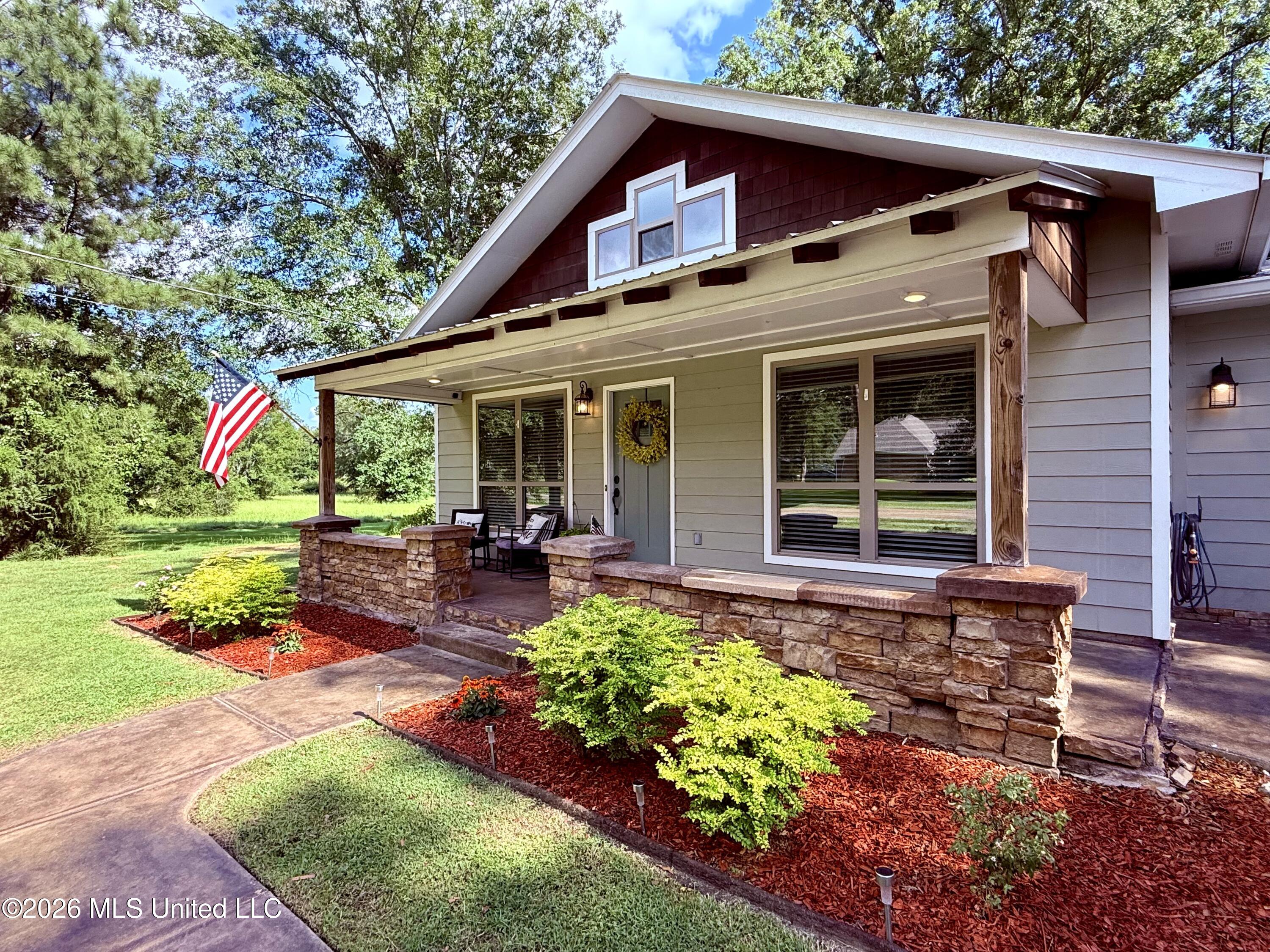 400 Mckay Circle Property Photo 1