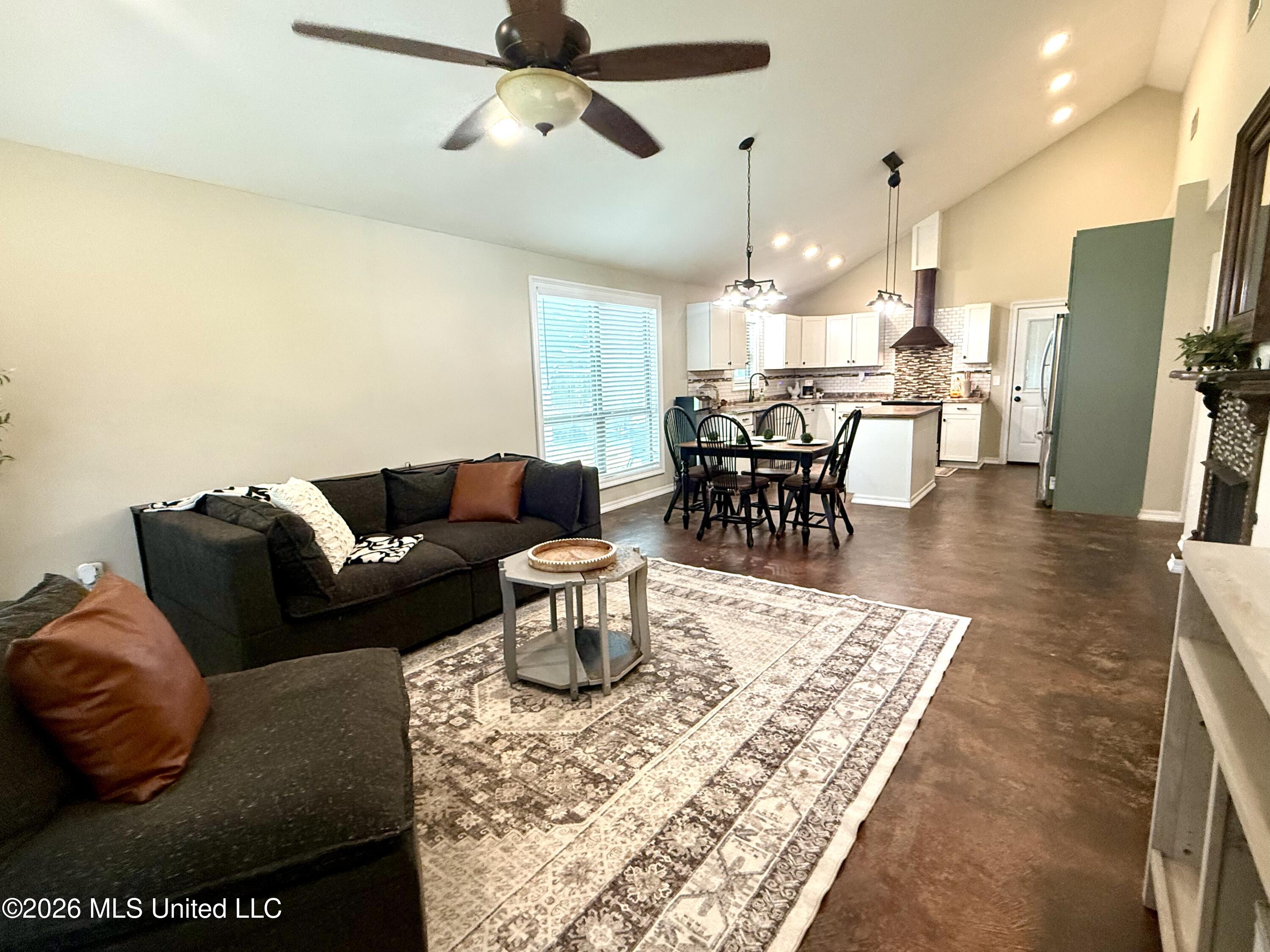 400 Mckay Circle Property Photo 10