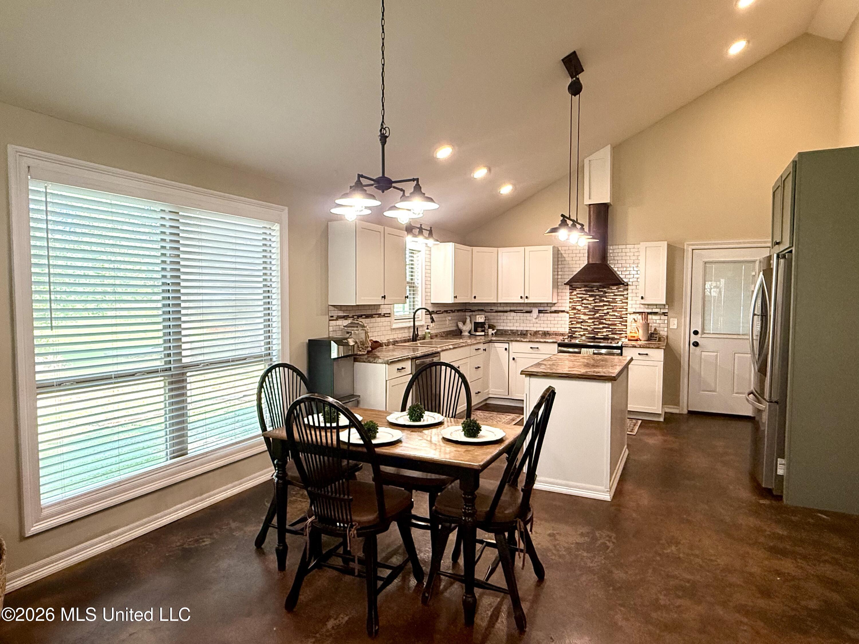 400 Mckay Circle Property Photo 12